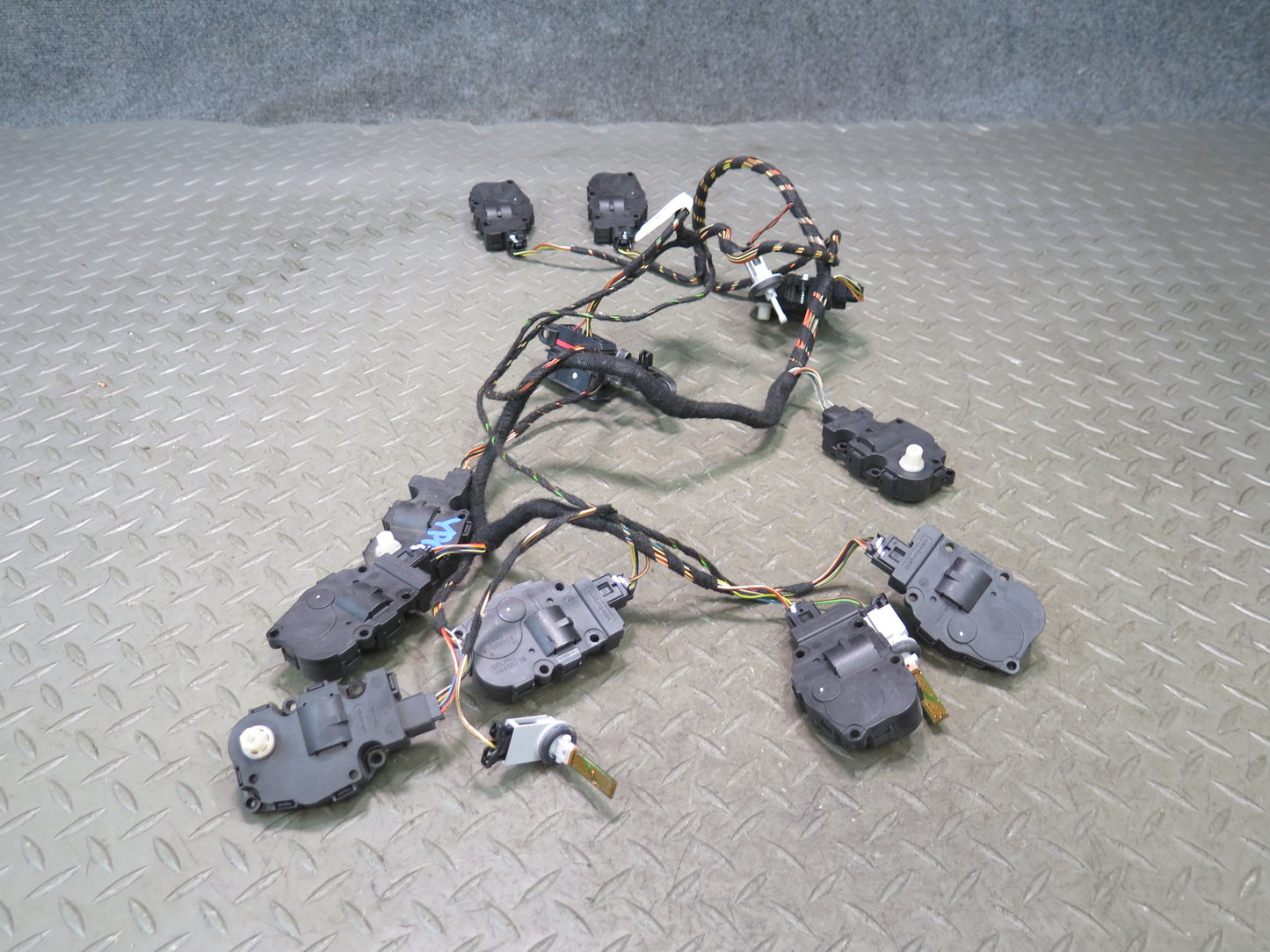 2011-2018 Porsche Cayenne 958 A/C Heater Flap Door Actuator Motor Wiring Set