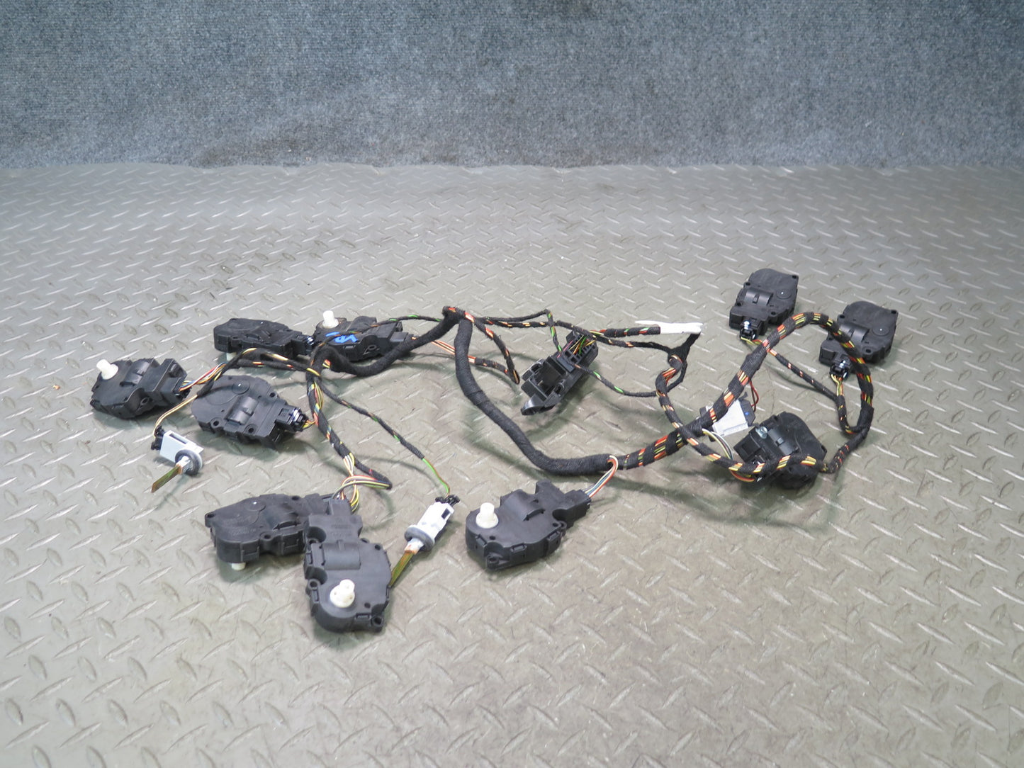 2011-2018 Porsche Cayenne 958 A/C Heater Flap Door Actuator Motor Wiring Set