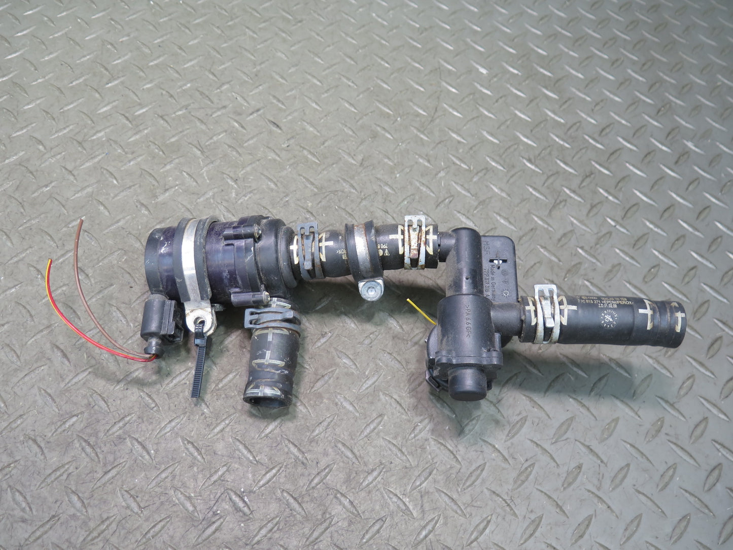 11-14 Porsche Cayenne 958 4.8L Hvac Heater Water Control  Auxiliary Valve Set