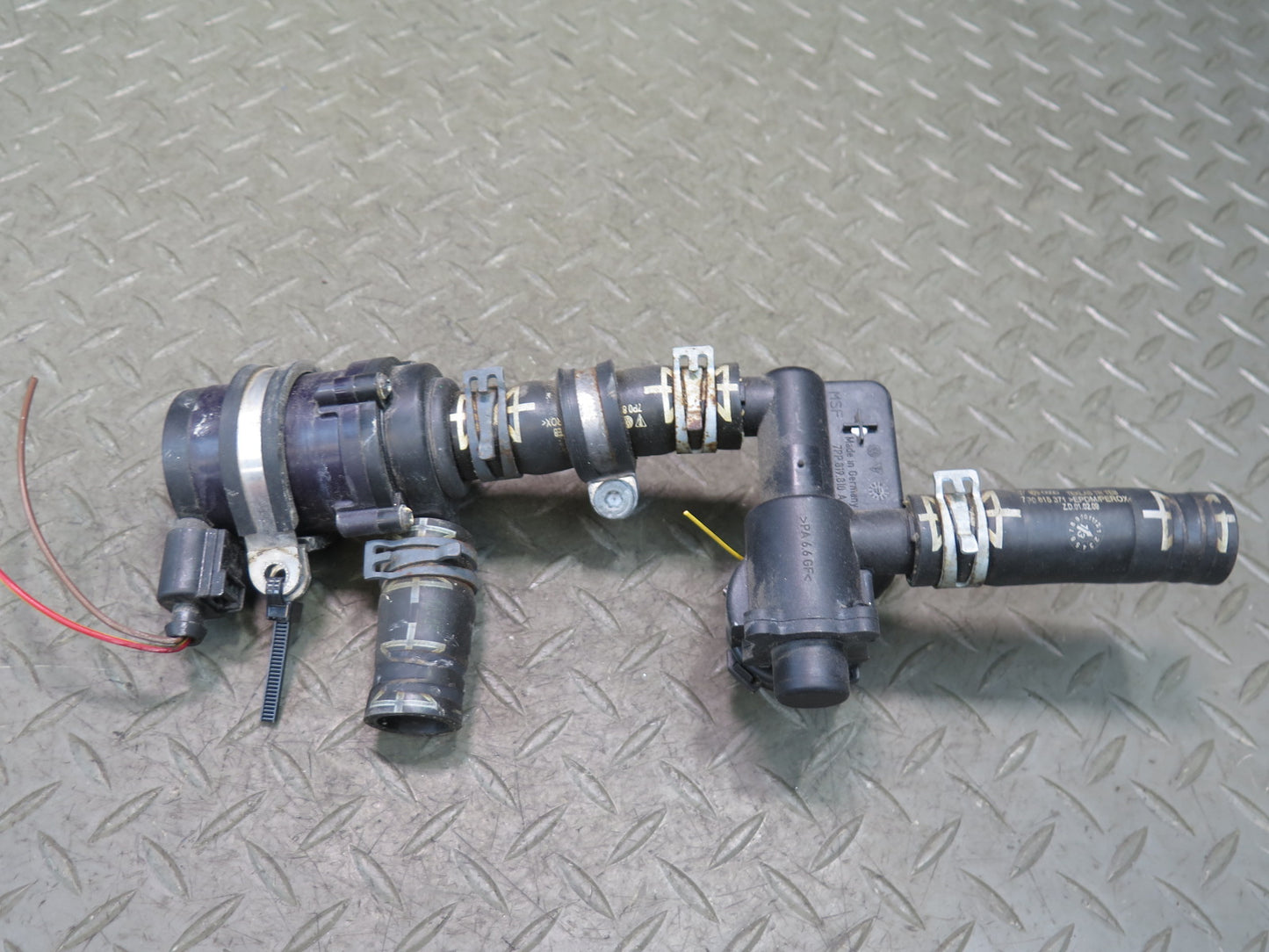 11-14 Porsche Cayenne 958 4.8L Hvac Heater Water Control  Auxiliary Valve Set