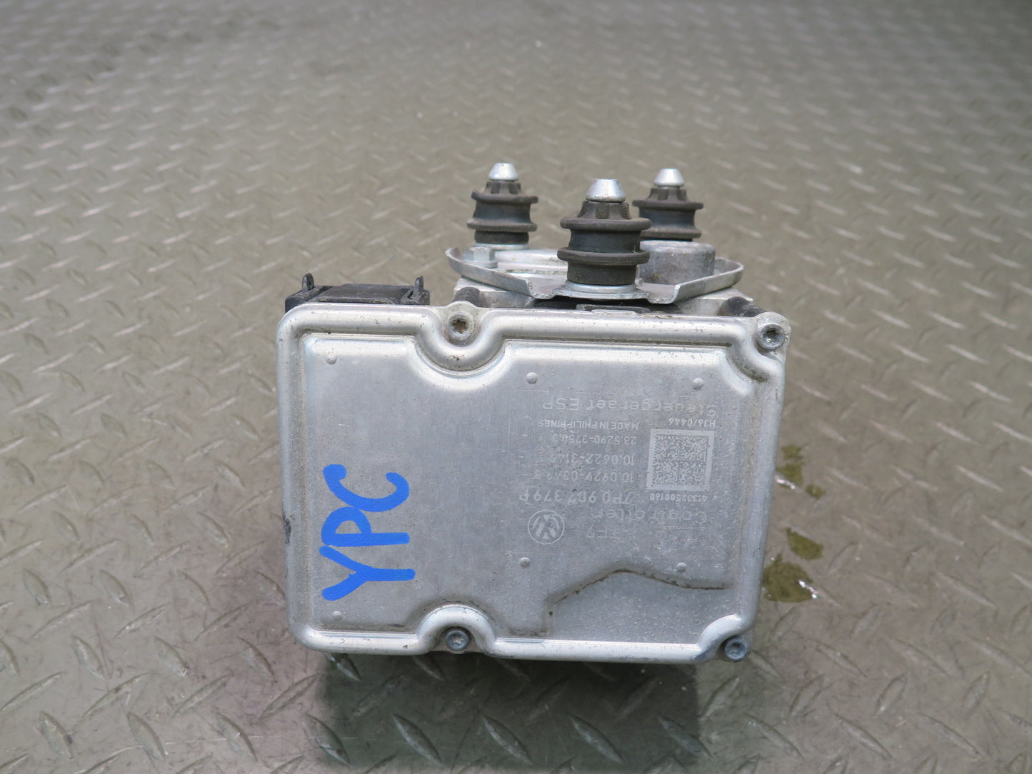 2013-2014 Porsche Cayenne 958 GTS Anti Lock Brake ABS Pump Module 7P0614517P