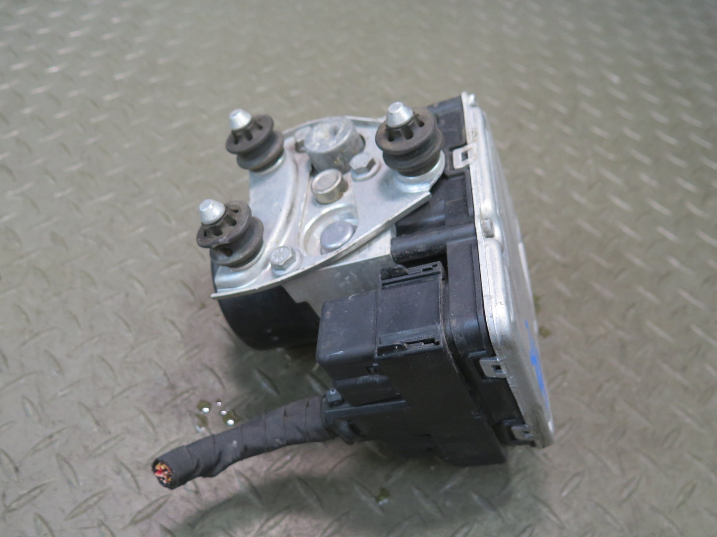 2013-2014 Porsche Cayenne 958 GTS Anti Lock Brake ABS Pump Module 7P0614517P