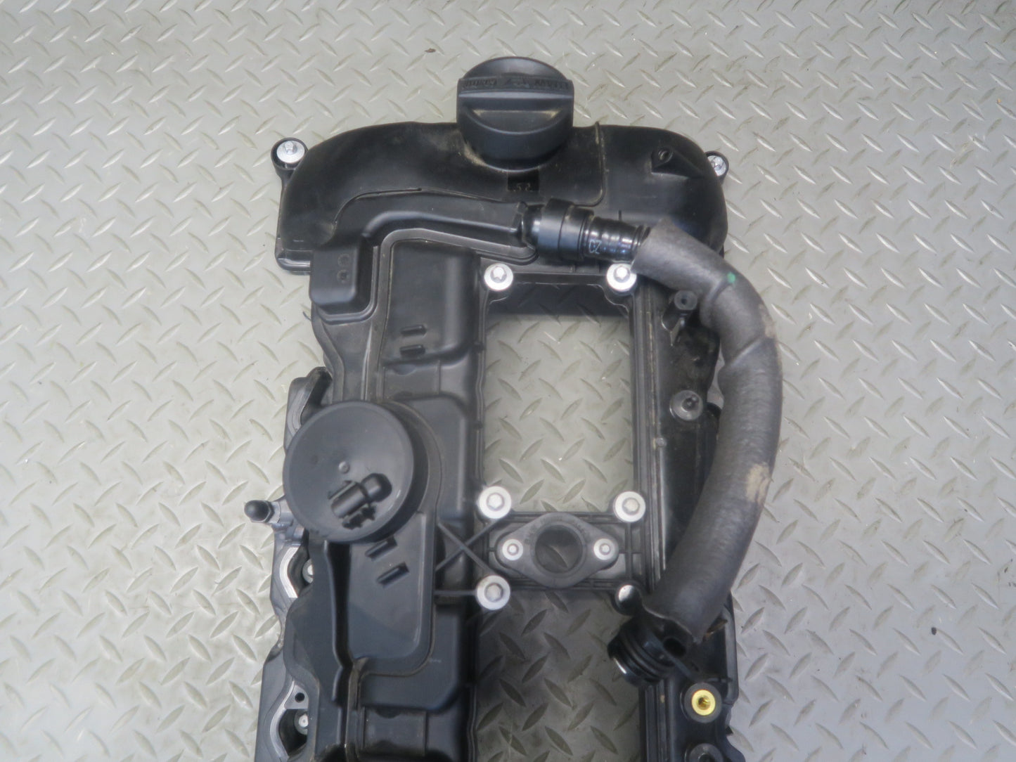 2015-2020 BMW F82 F83 M4 S55 Engine Cylinder Head Valve Cover