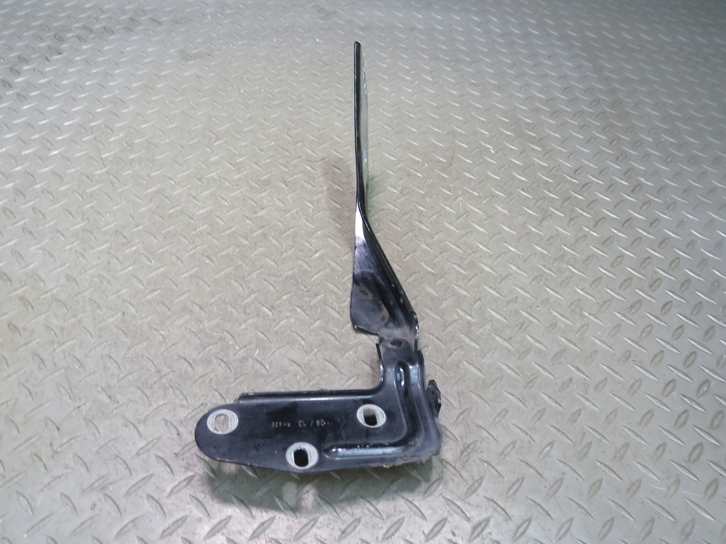 2011-2014 Porsche Cayenne 958 Front Left & Right Hood Hinge Set of 2