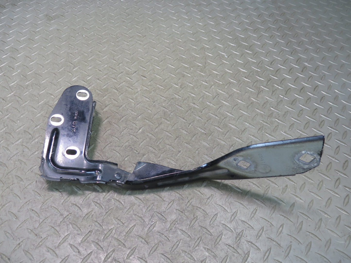2011-2014 Porsche Cayenne 958 Front Left & Right Hood Hinge Set of 2