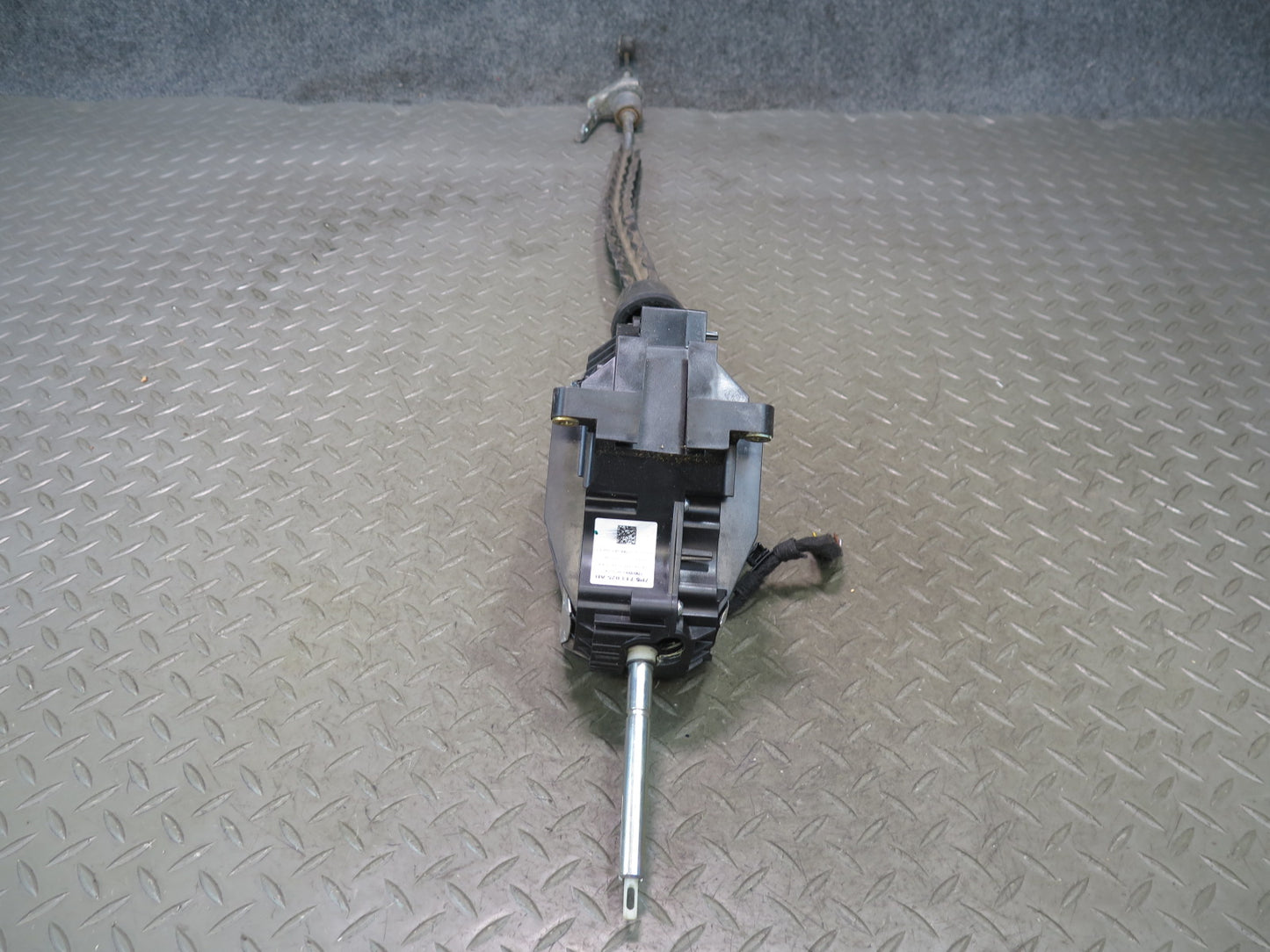 2011-2018 Porsche Cayenne 958 Automatic Transmission Gear Shifter w Cable