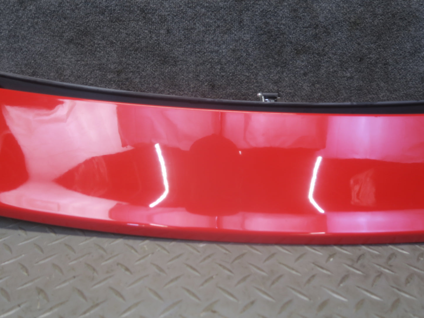 11-15 Audi TT S 8J Coupe Rear Motorized Spoiler Wing RED 8J0827948E OEM