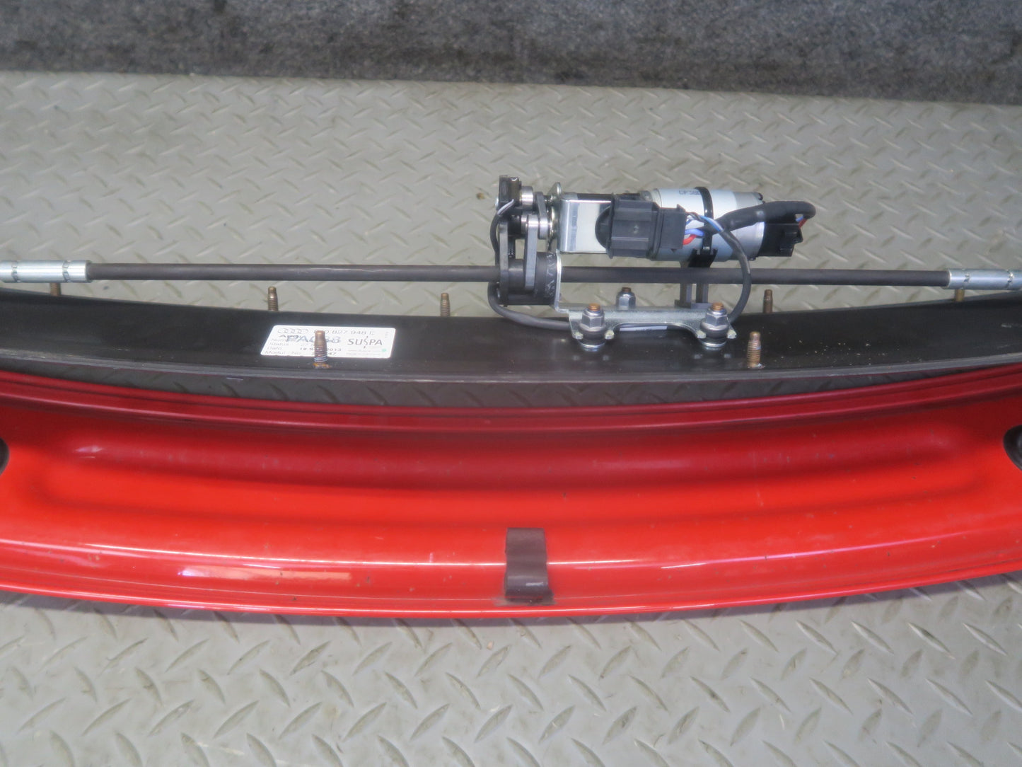 11-15 Audi TT S 8J Coupe Rear Motorized Spoiler Wing RED 8J0827948E OEM