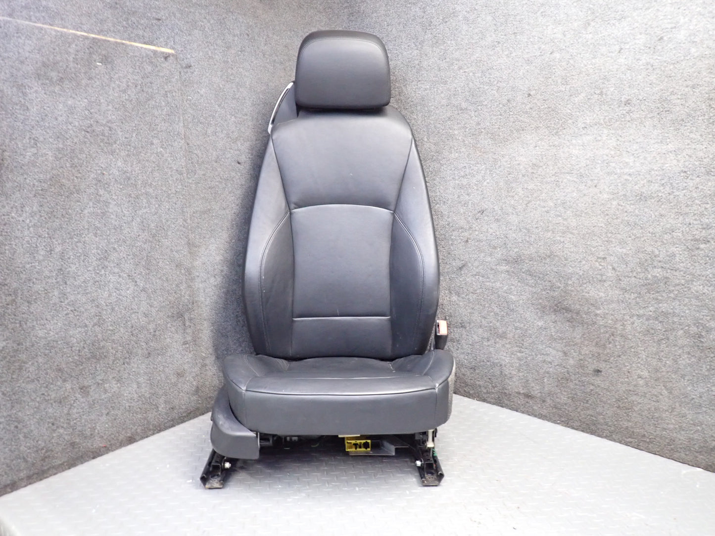 03-04 BMW E85 Z4 Set of 2 Left & Right Sport Memory Leather Seat Black Set OEM