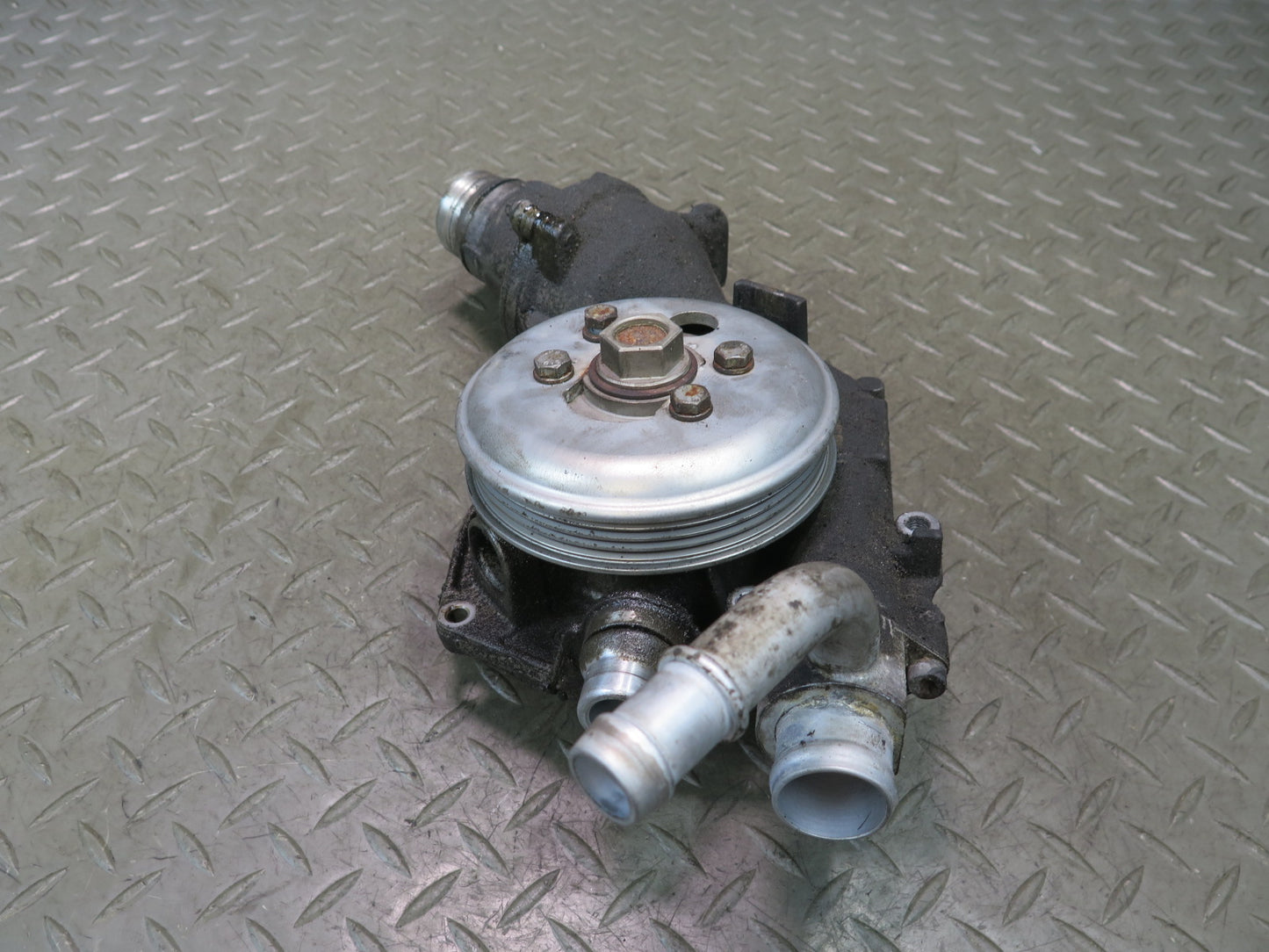 2015-2020 BMW F82 F83 M4 S55 Engine Coolant Water Pump Housing