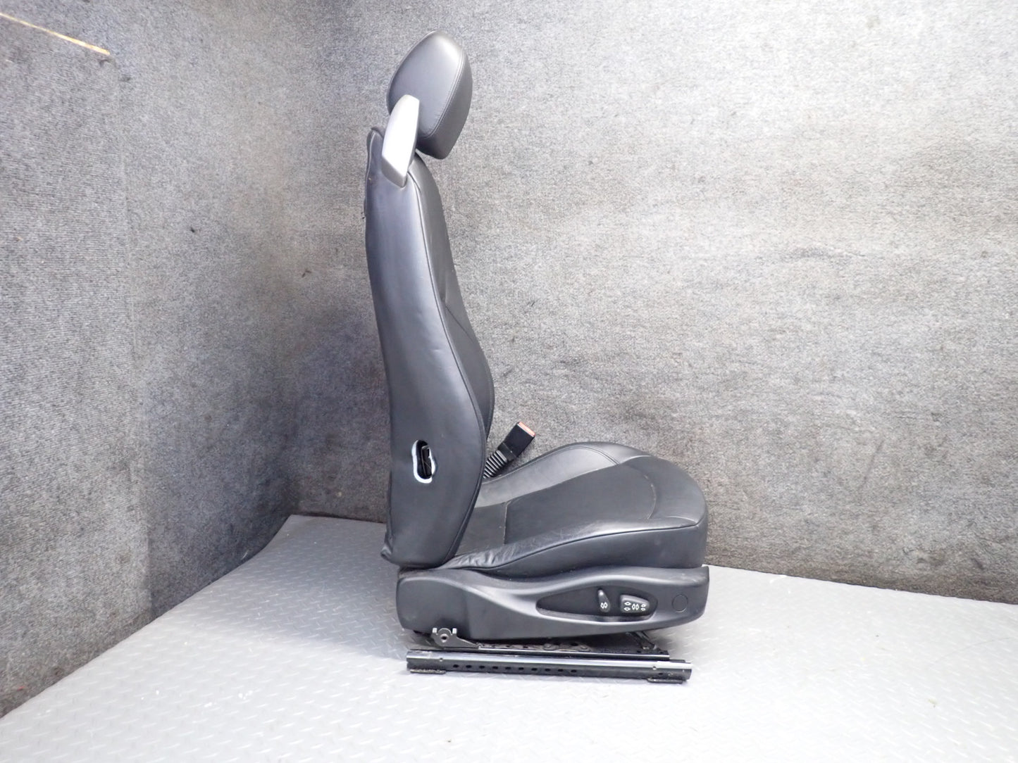 03-04 BMW E85 Z4 Set of 2 Left & Right Sport Memory Leather Seat Black Set OEM