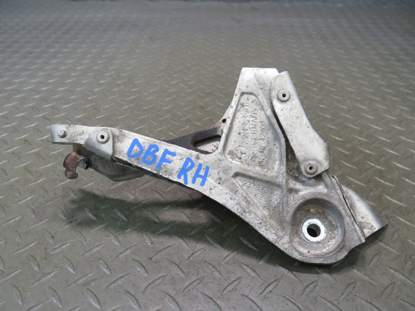 2015-2020 BMW F82 F83 M4 S55 Engine Right Support Mount Bracket