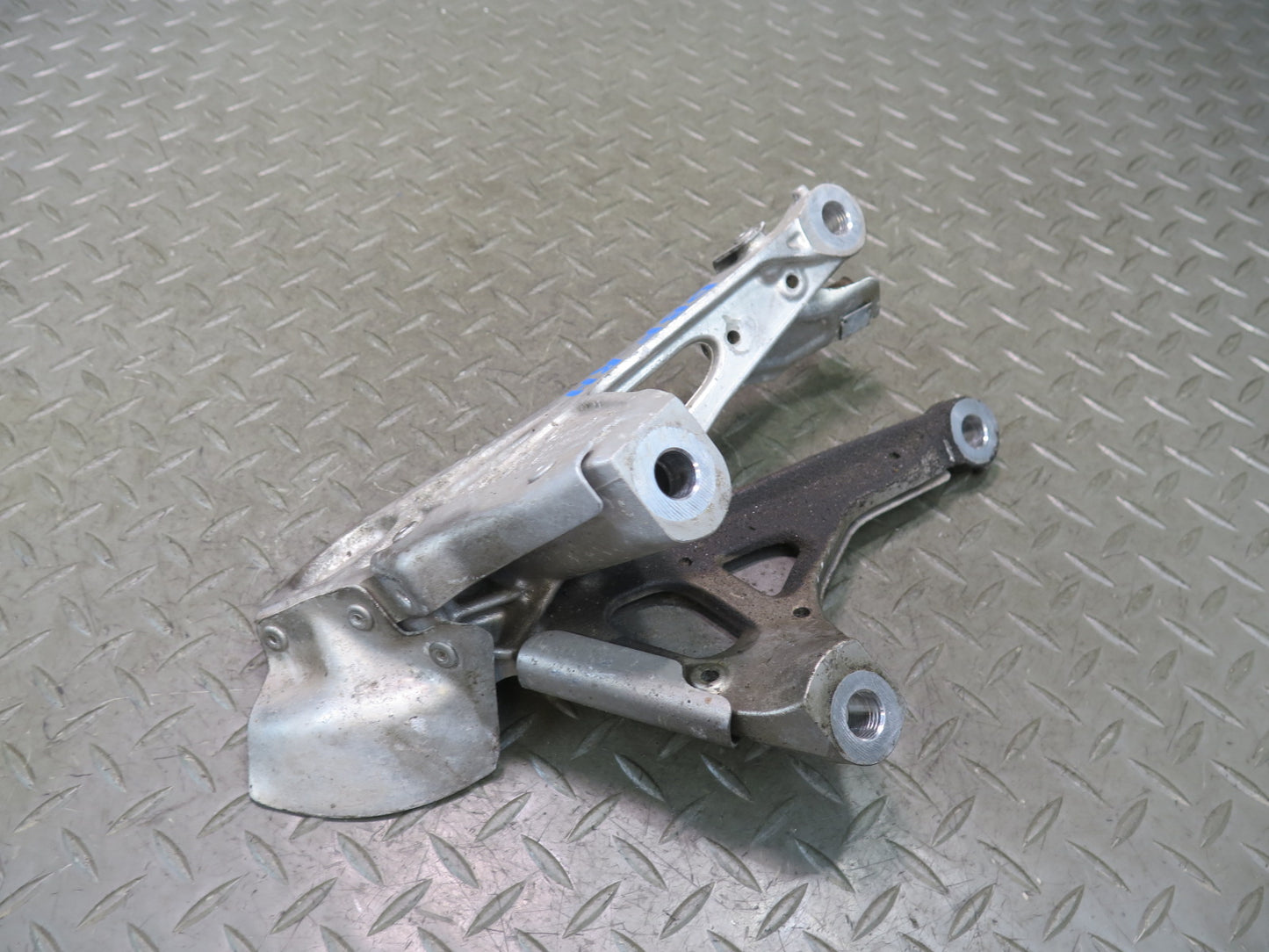 2015-2020 BMW F82 F83 M4 S55 Engine Right Support Mount Bracket