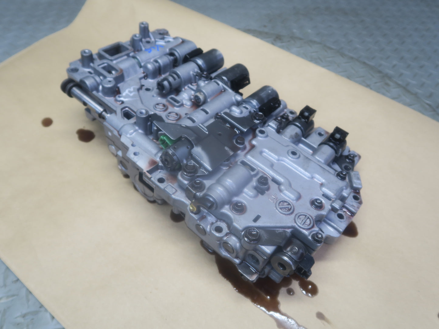 02-05 Lexus JCE10L IS300 A650E A/T Transmission Valve Body Mechatronic OEM