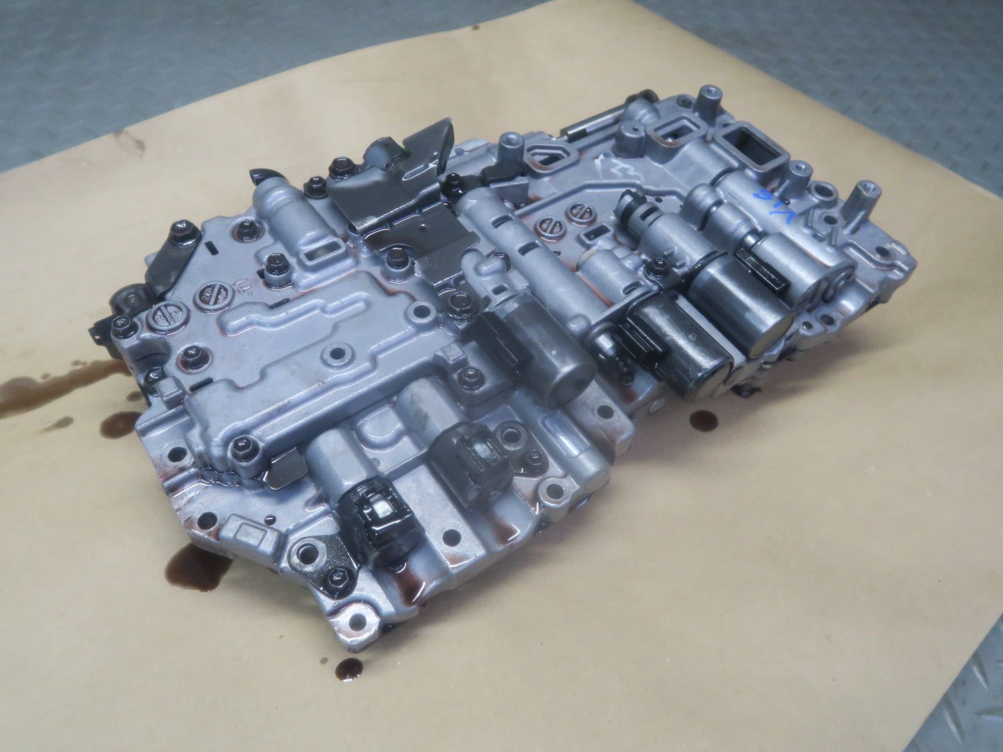 02-05 Lexus JCE10L IS300 A650E A/T Transmission Valve Body Mechatronic OEM