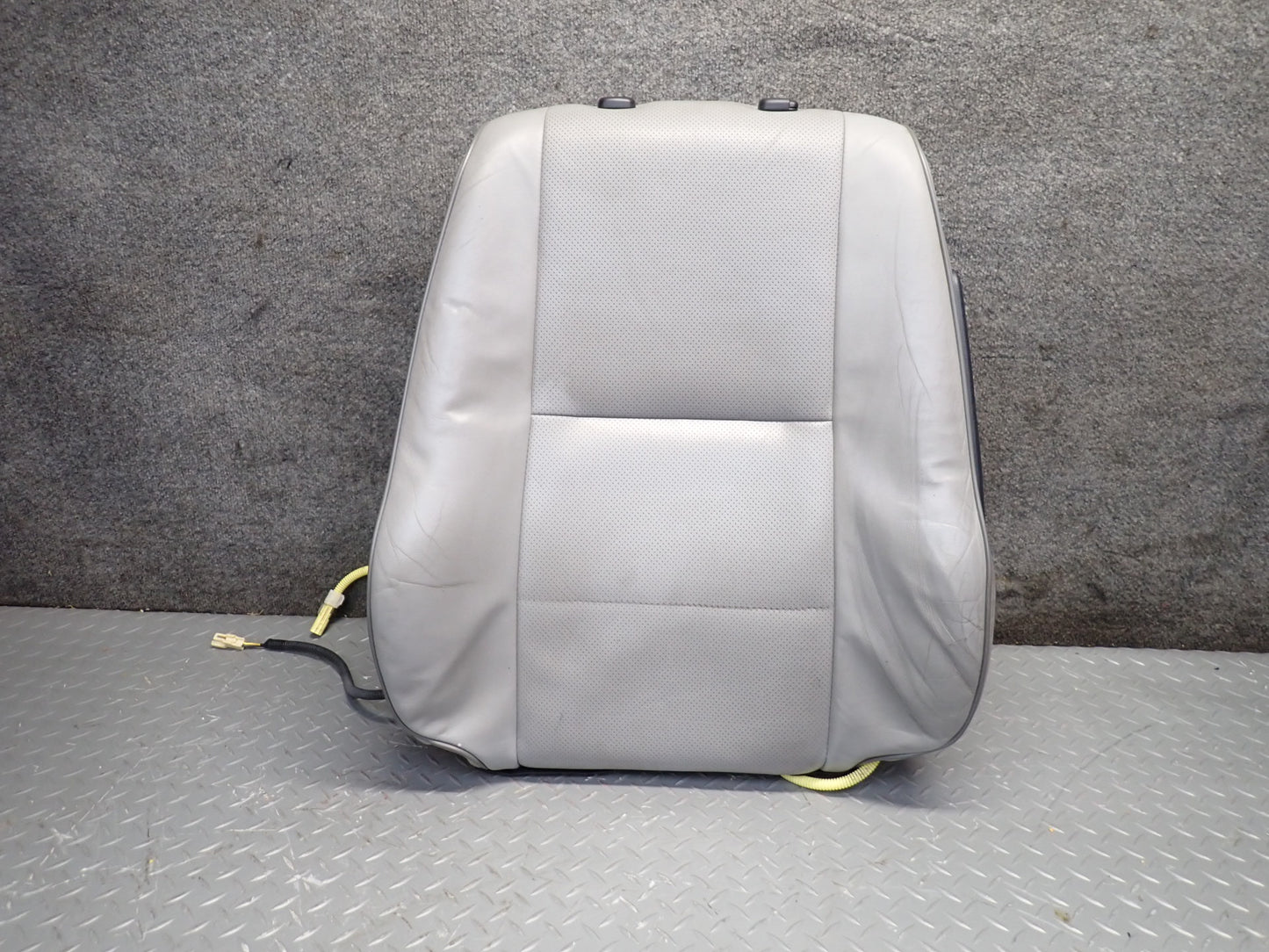 01-05 Lexus JCE10L IS300 Front Left Seat Upper Backrest Leather Cushion OEM