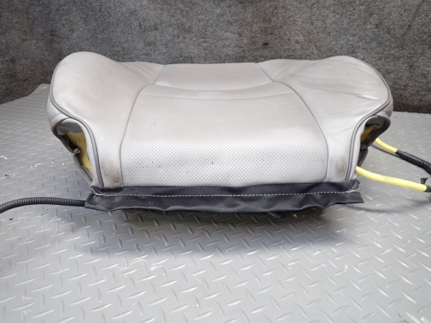 01-05 Lexus JCE10L IS300 Front Left Seat Upper Backrest Leather Cushion OEM