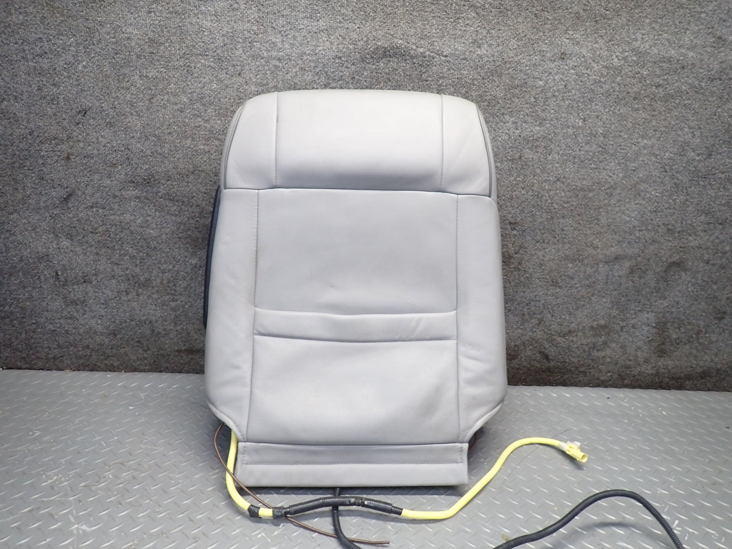 01-05 Lexus JCE10L IS300 Front Left Seat Upper Backrest Leather Cushion OEM
