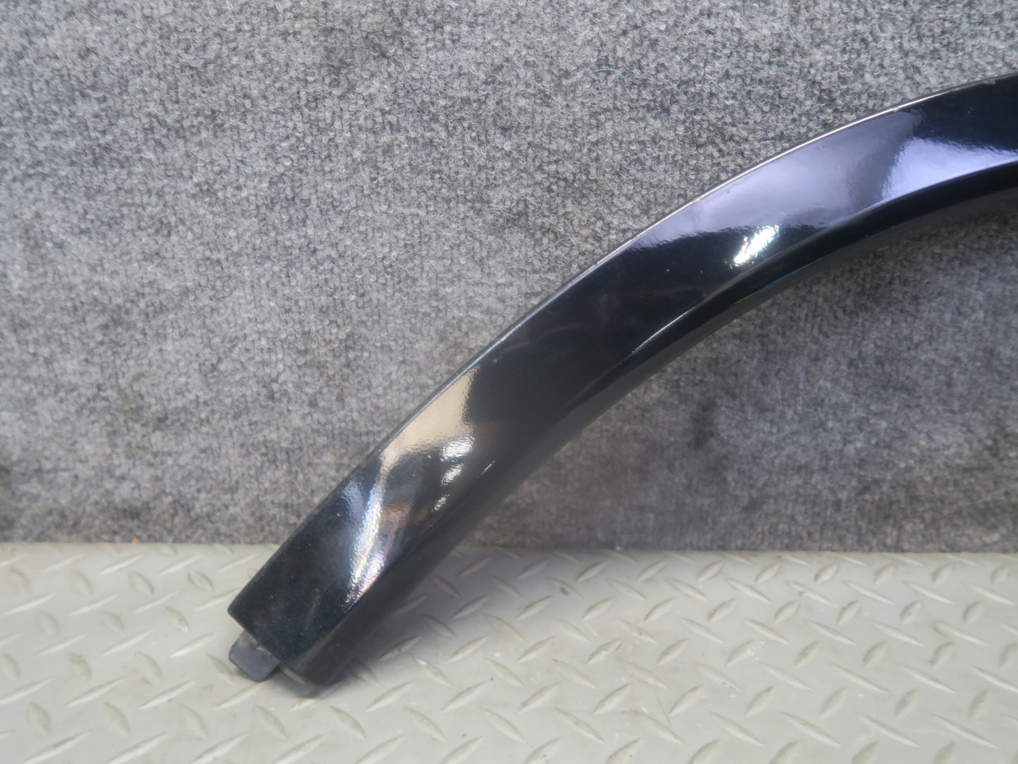 2013-2014 Porsche Cayenne 958 GTS Rear Left Wheel Arch Fender Flare Molding