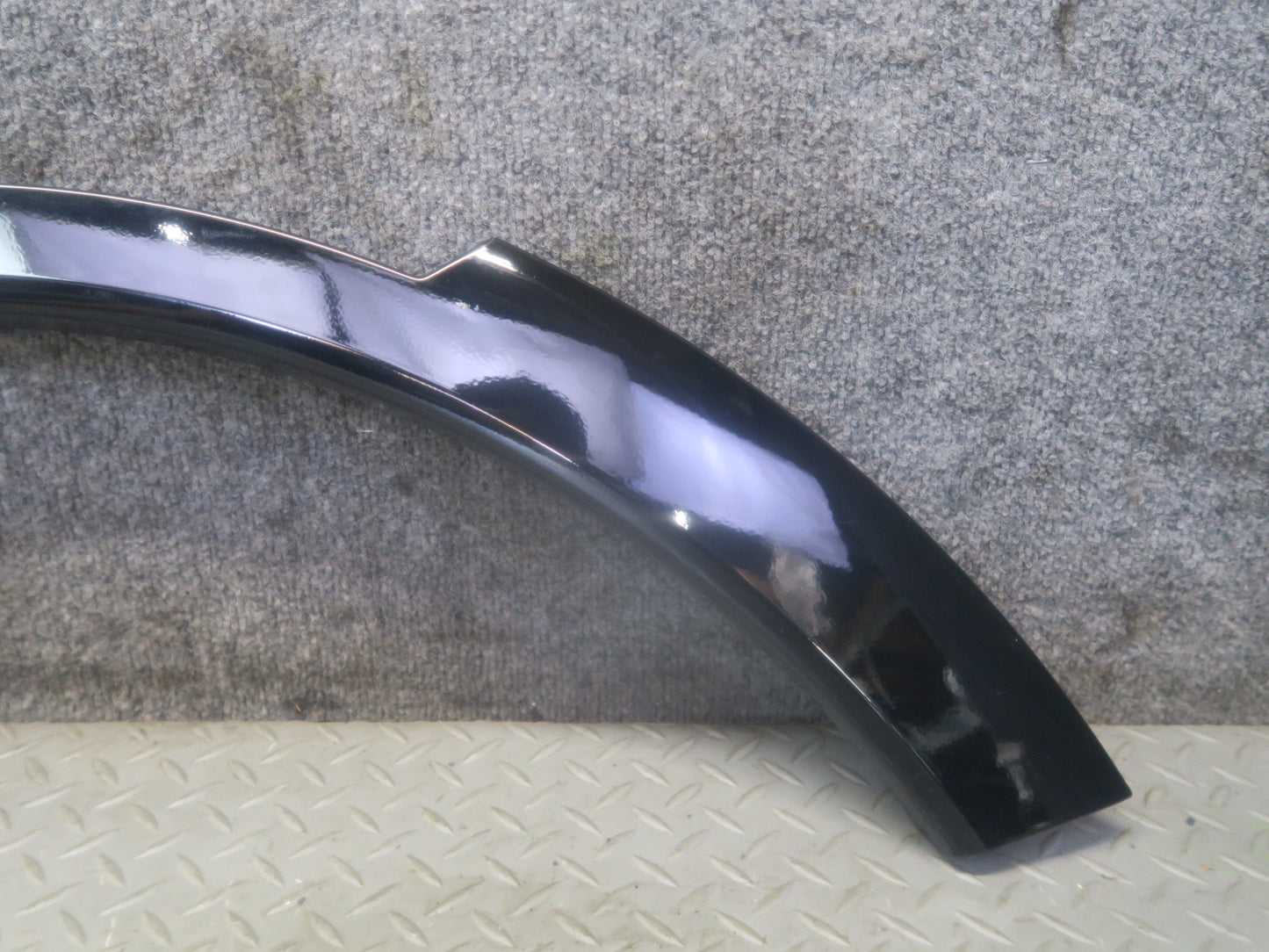 2013-2014 Porsche Cayenne 958 GTS Rear Left Wheel Arch Fender Flare Molding