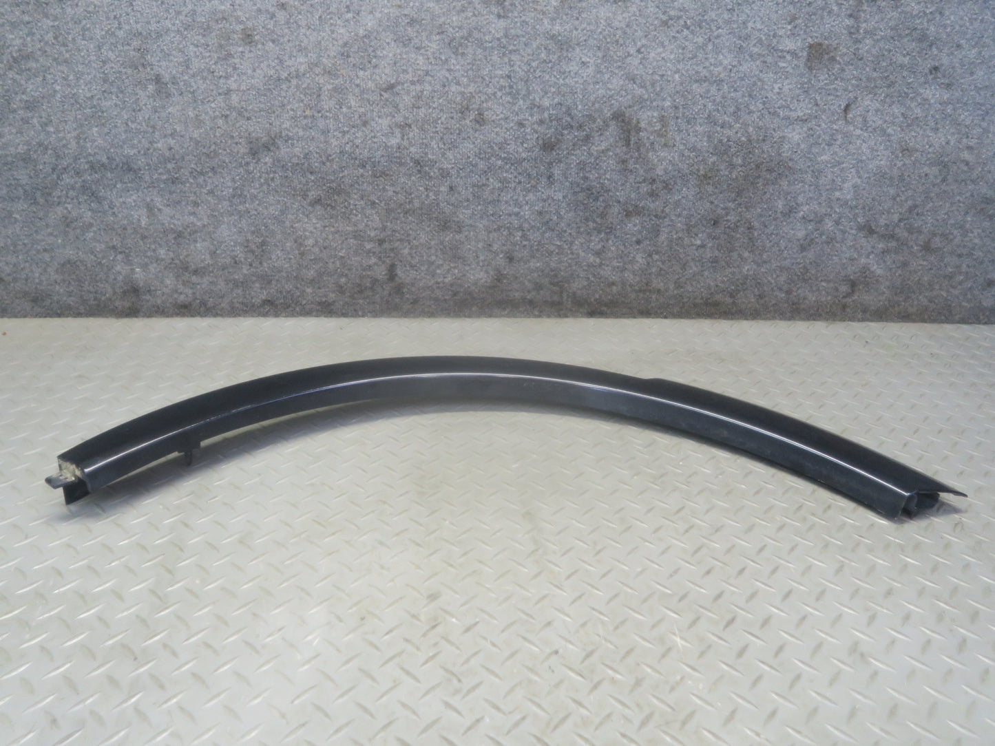 2013-2014 Porsche Cayenne 958 GTS Rear Left Wheel Arch Fender Flare Molding
