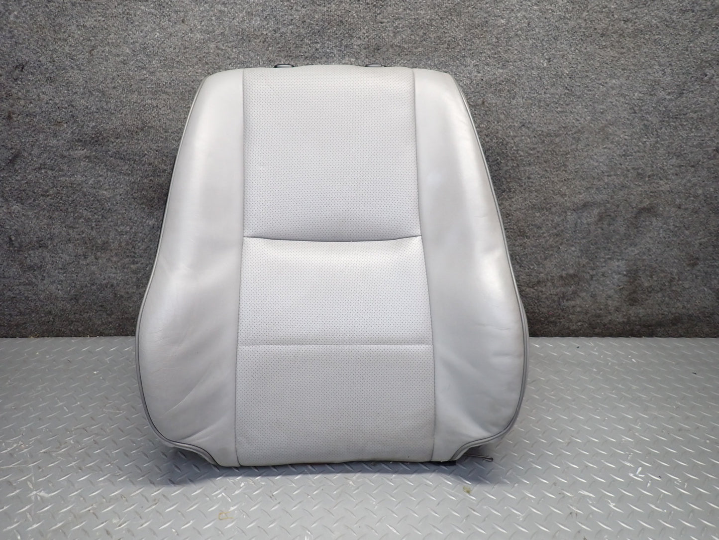 01-05 Lexus JCE10L IS300 Front Right Seat Upper Backrest Leather Cushion OEM