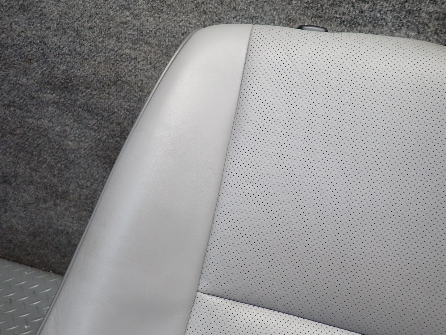 01-05 Lexus JCE10L IS300 Front Right Seat Upper Backrest Leather Cushion OEM