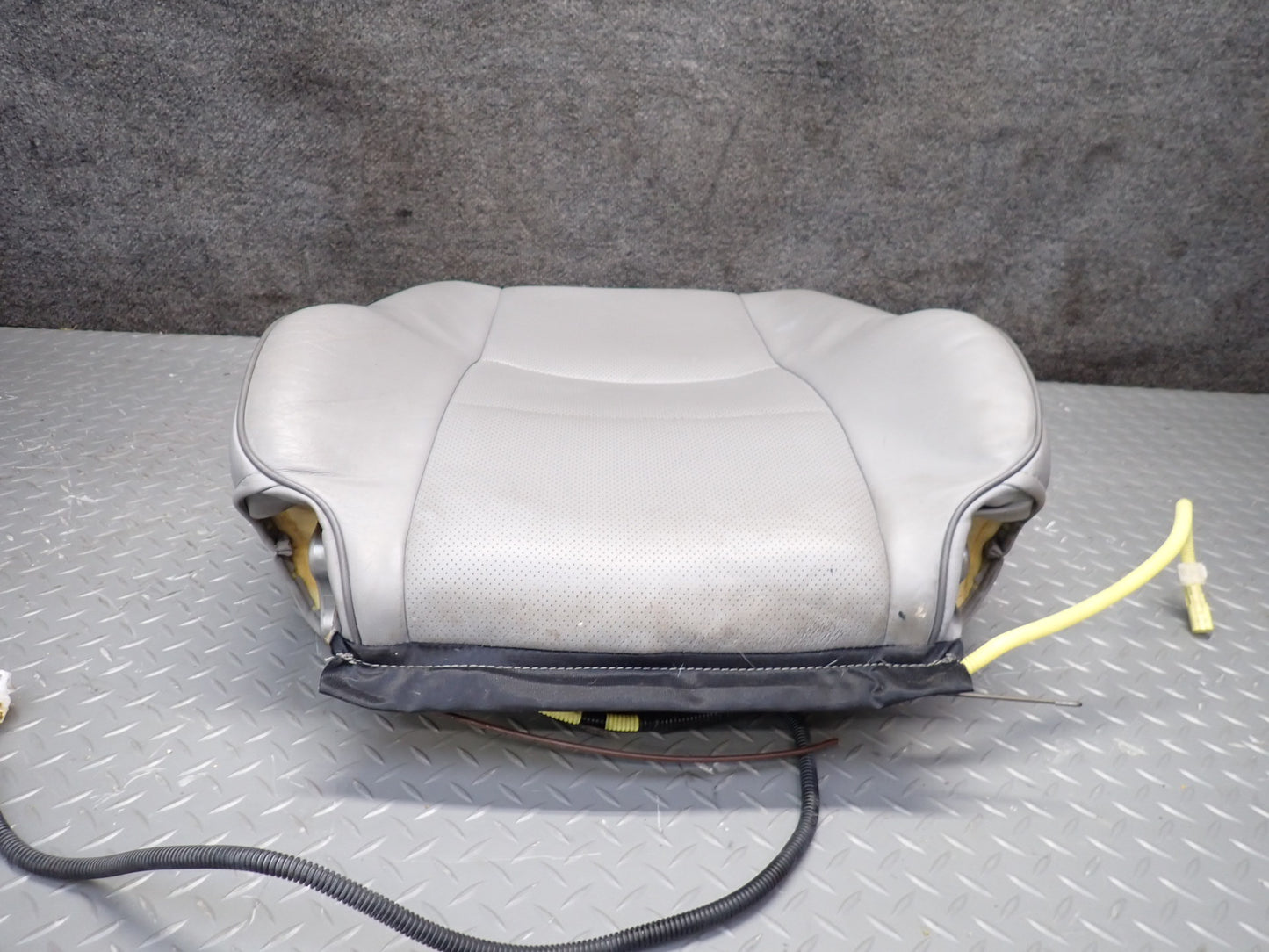 01-05 Lexus JCE10L IS300 Front Right Seat Upper Backrest Leather Cushion OEM