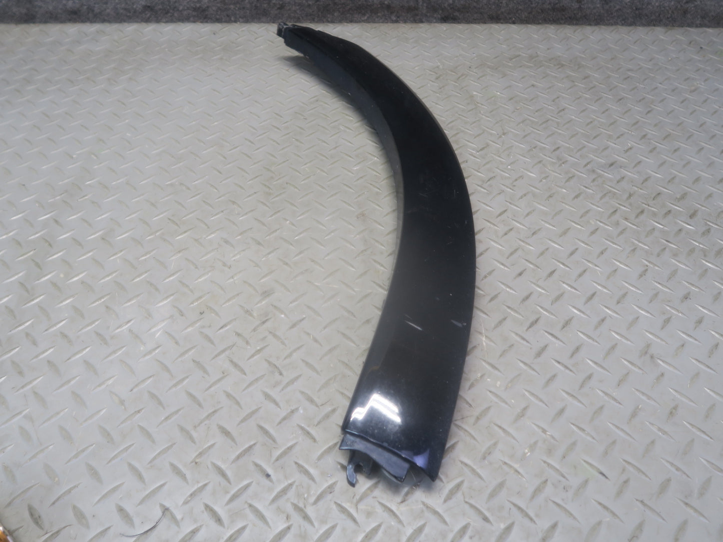 2013-2014 Porsche Cayenne 958 GTS Front Right Wheel Arch Fender Flare Molding