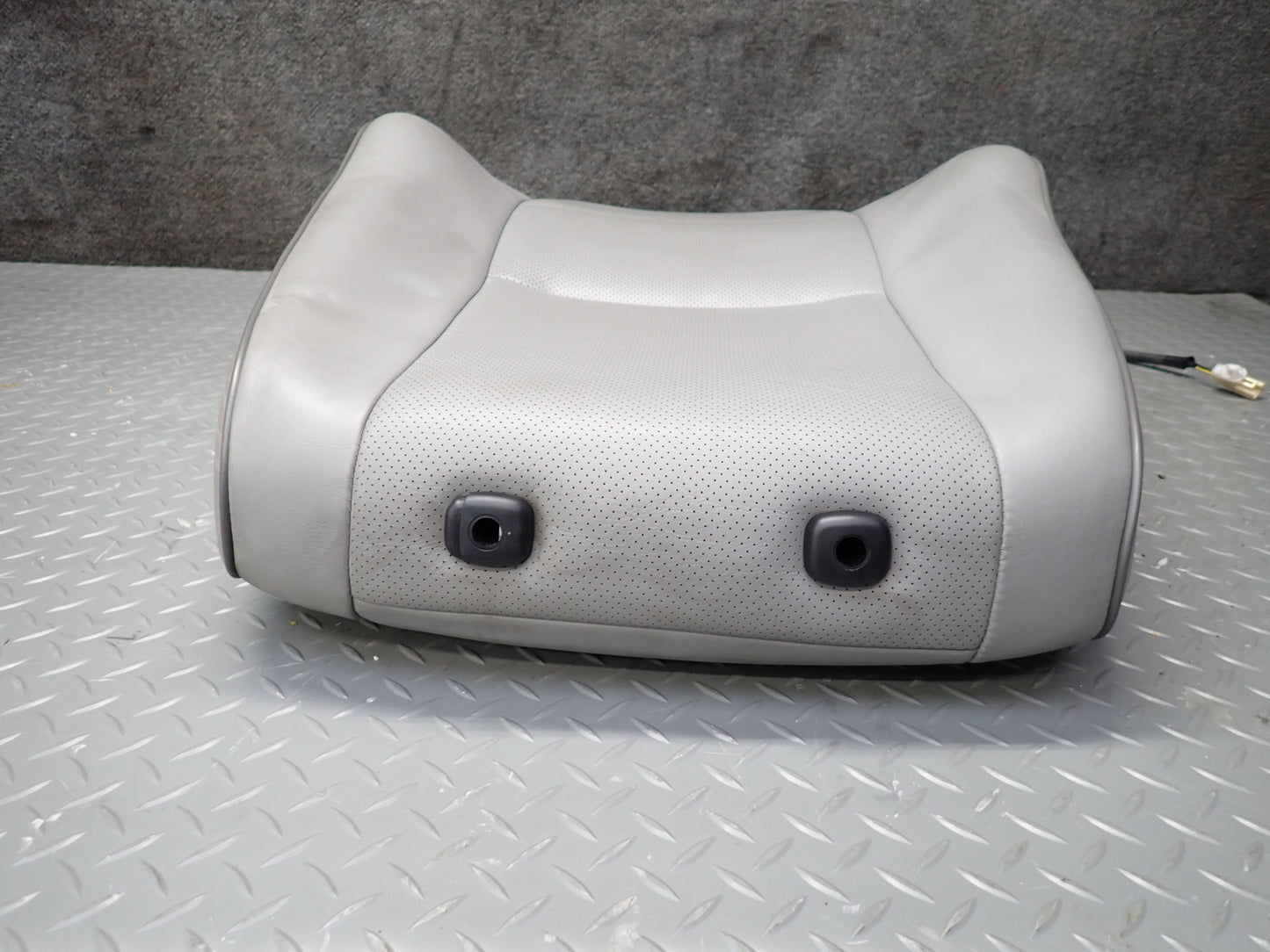 01-05 Lexus JCE10L IS300 Front Right Seat Upper Backrest Leather Cushion OEM