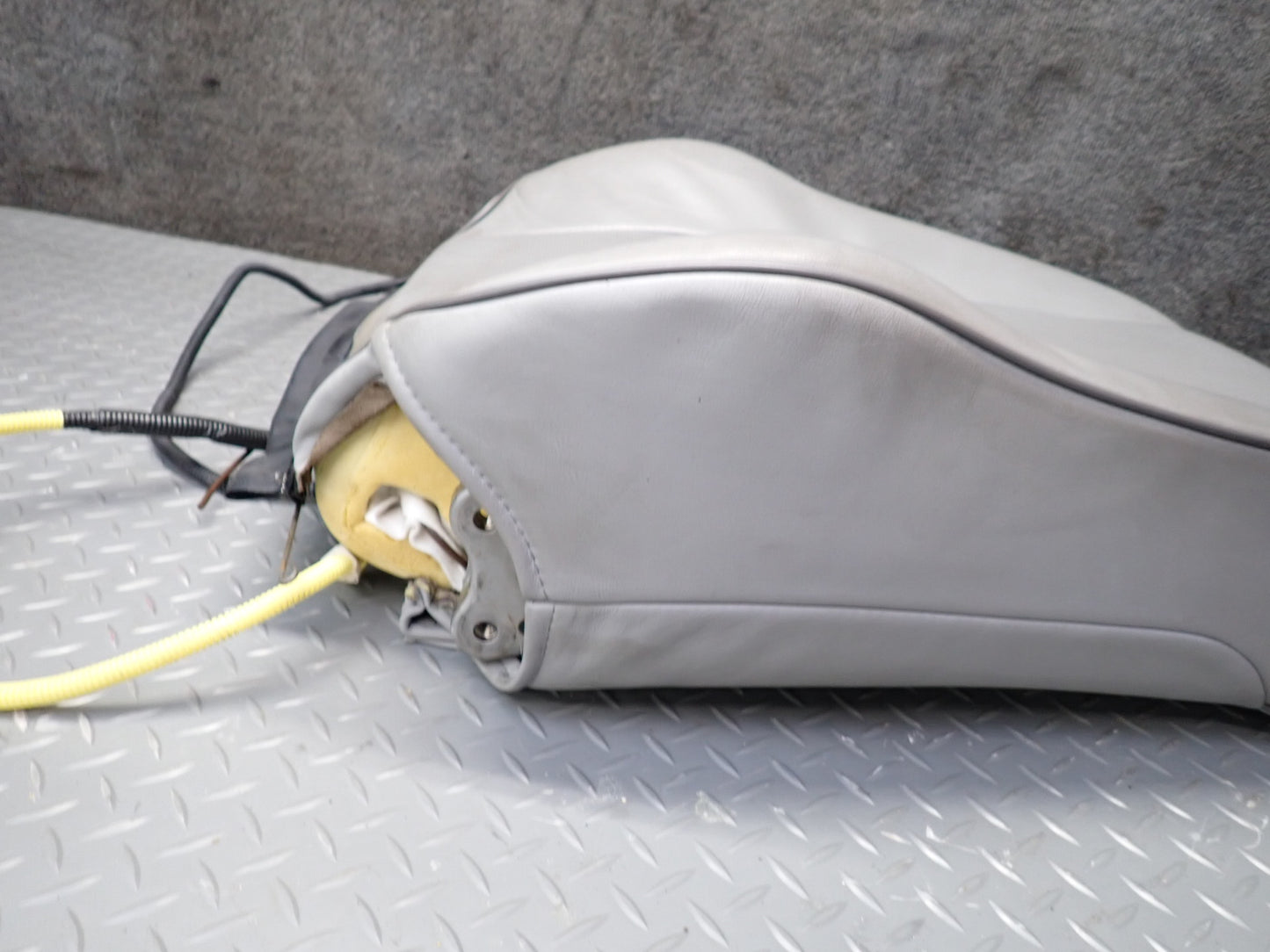 01-05 Lexus JCE10L IS300 Front Right Seat Upper Backrest Leather Cushion OEM