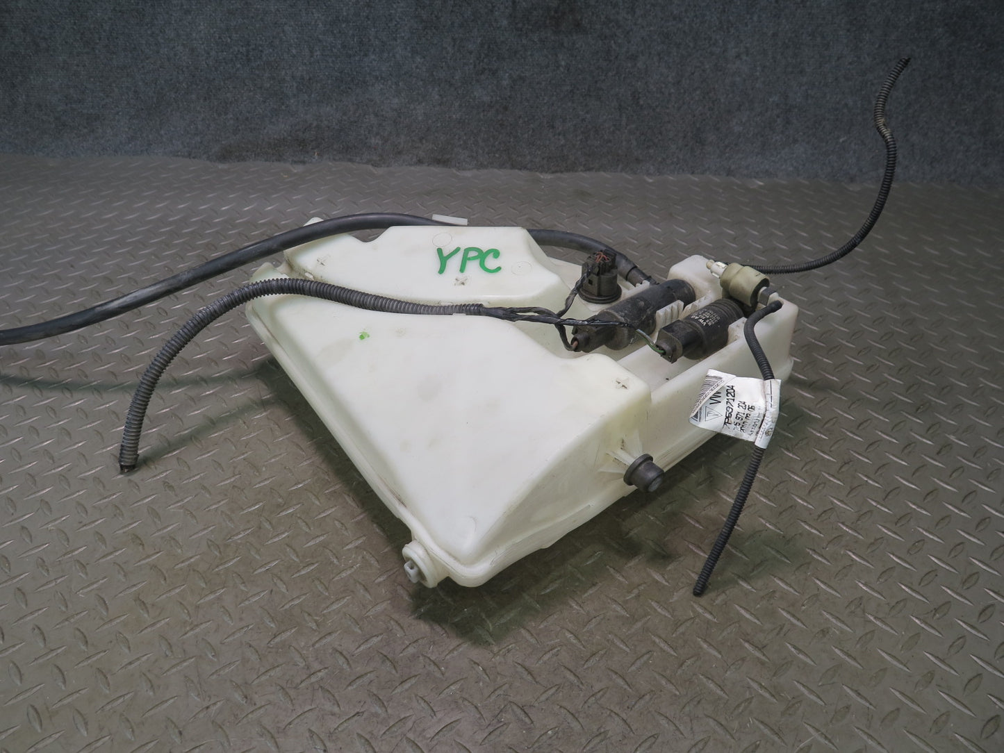 2011-2018 Porsche Cayenne 958 Windshield Washer Fluid Reservoir Tank w Pump