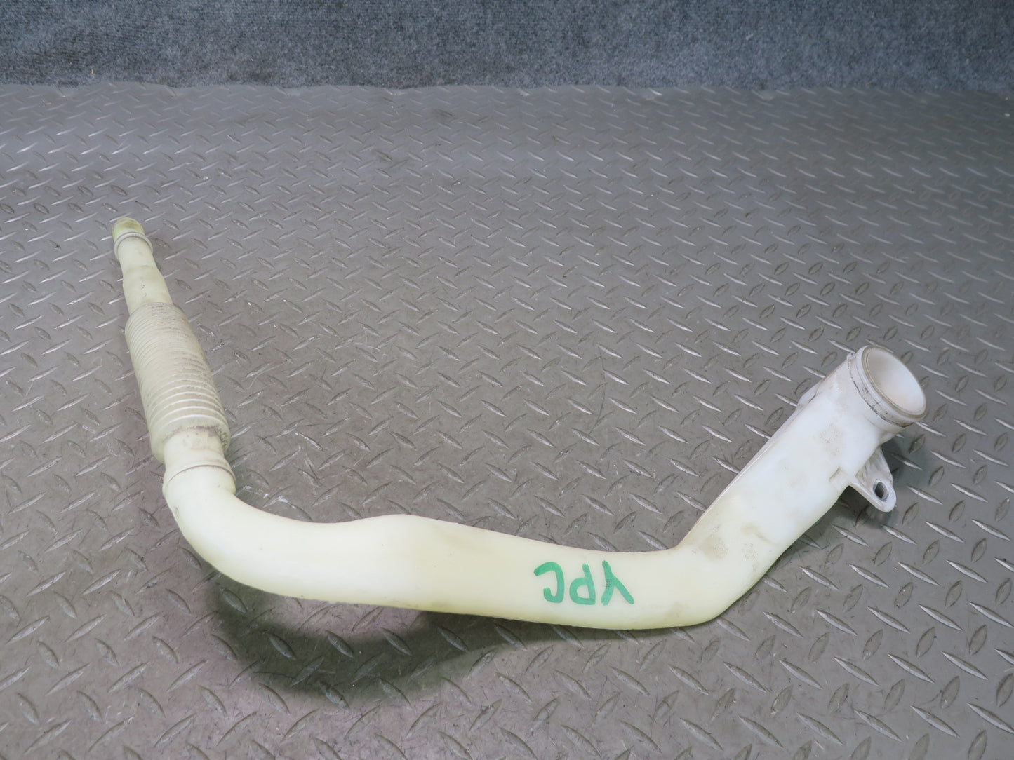 2011-2018 Porsche Cayenne 958 Windshield Washer Fluid Reservoir Tank w Pump