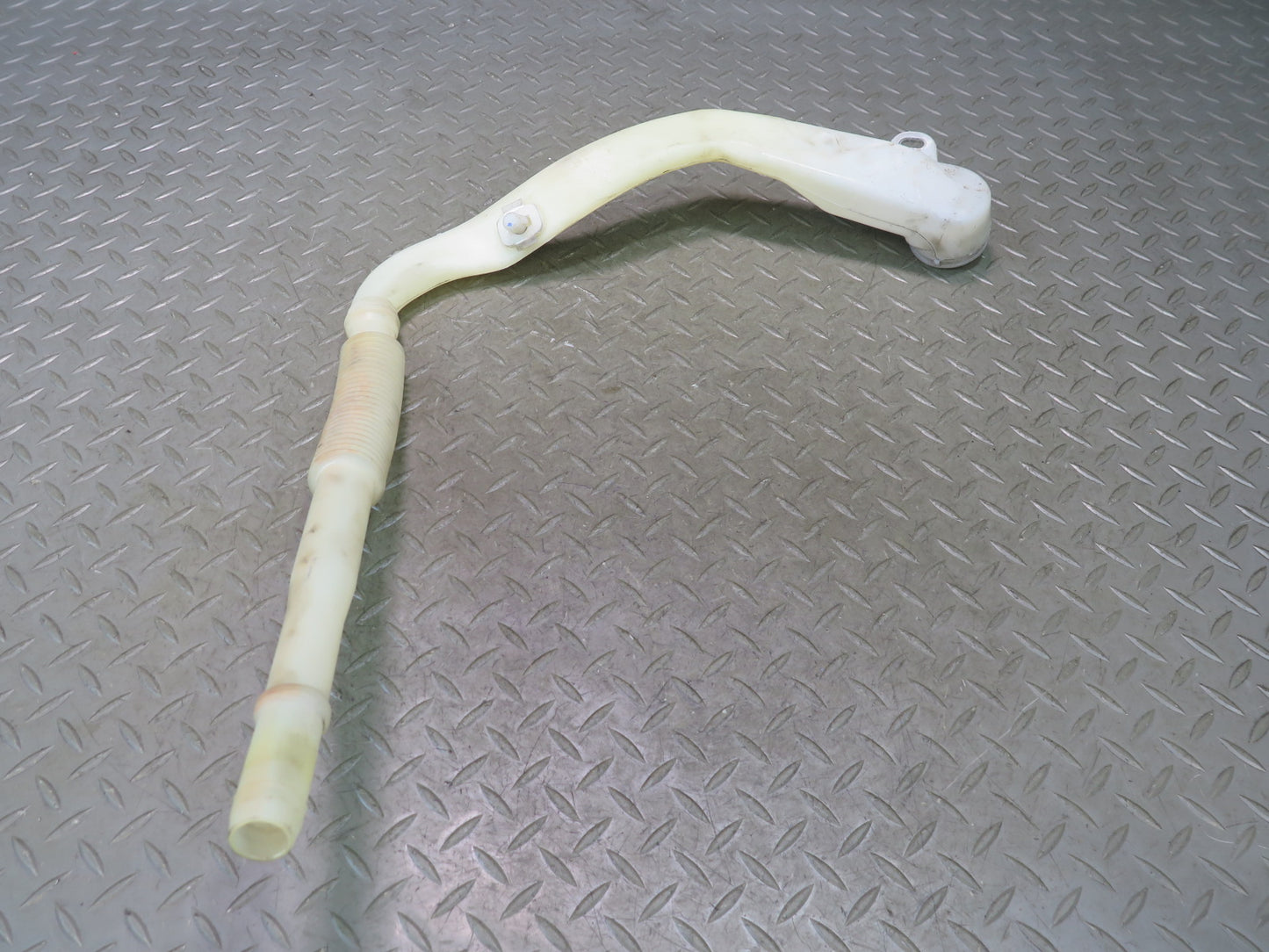 2011-2018 Porsche Cayenne 958 Windshield Washer Fluid Reservoir Tank w Pump