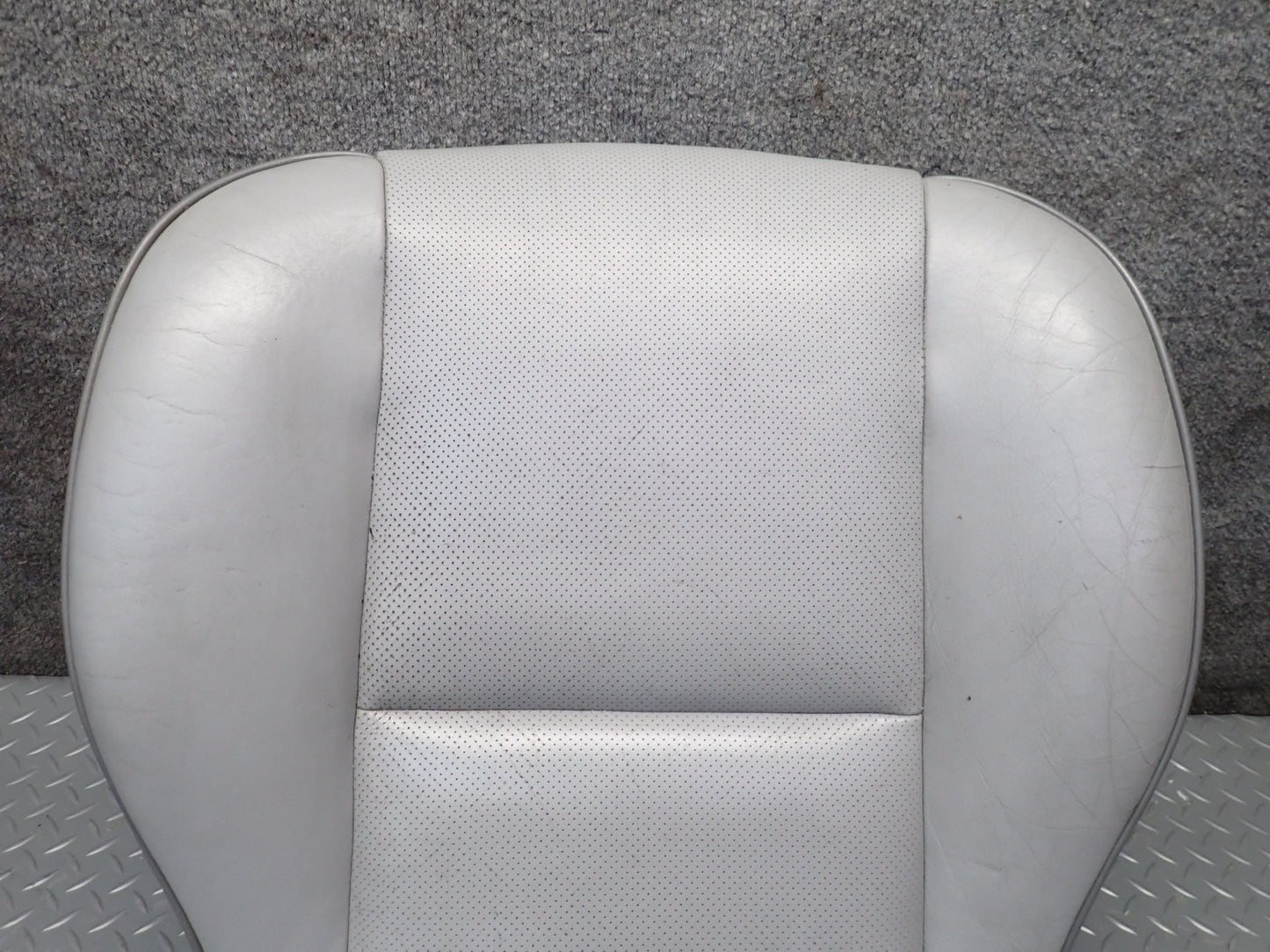 01-05 Lexus JCE10L IS300 Front Right Seat Lower Leather Cushion Gray OEM