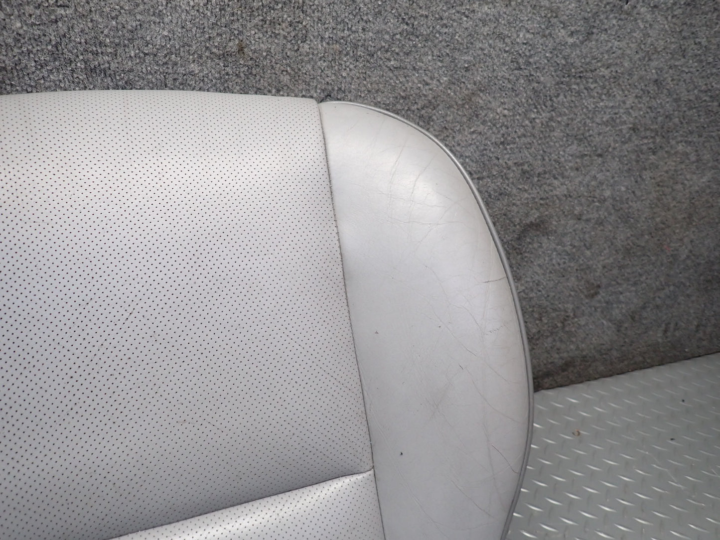 01-05 Lexus JCE10L IS300 Front Right Seat Lower Leather Cushion Gray OEM
