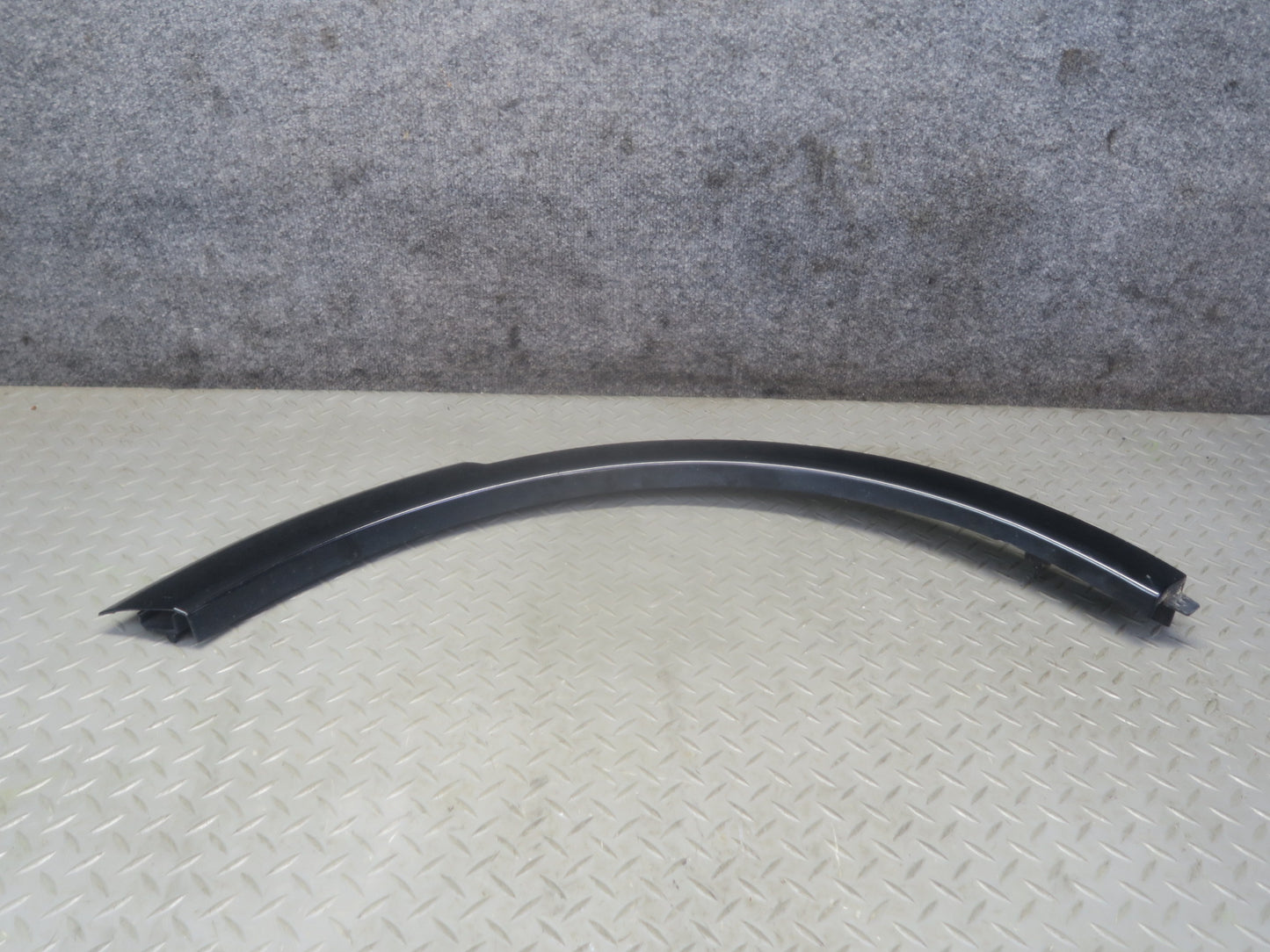 2013-2014 Porsche Cayenne 958 GTS Rear Right Wheel Arch Fender Flare Molding