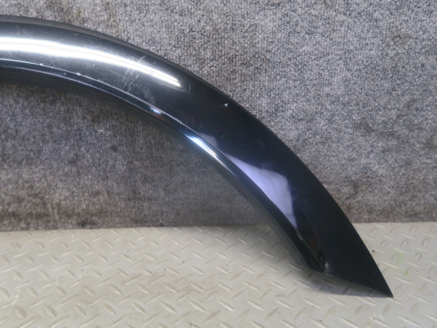 2013-2014 Porsche Cayenne 958 GTS Front Right Wheel Arch Fender Flare Molding