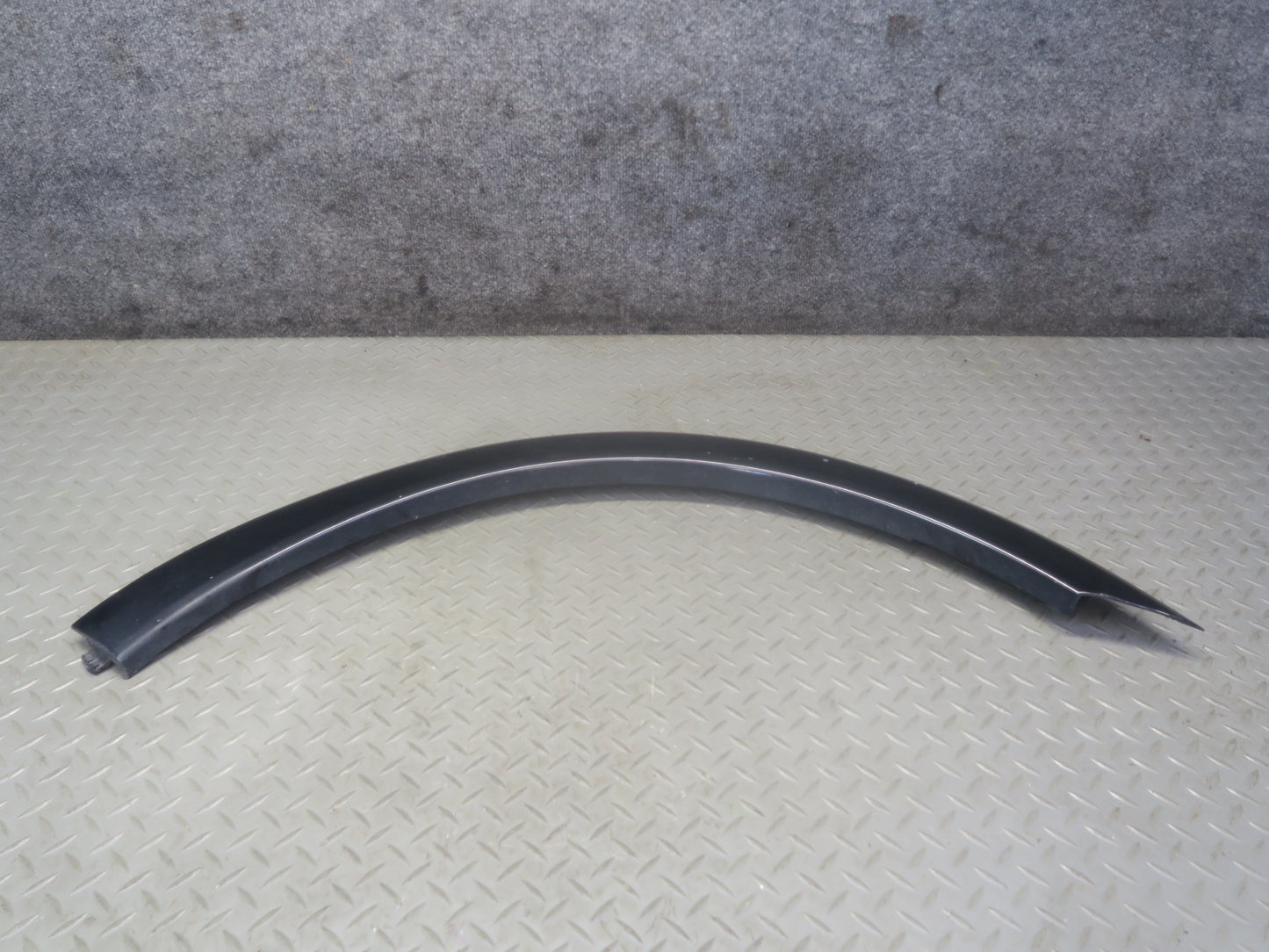 2013-2014 Porsche Cayenne 958 GTS Front Right Wheel Arch Fender Flare Molding