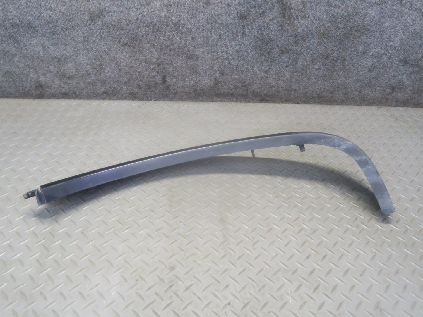 2013-2014 Porsche Cayenne 958 GTS Rear Left Wheel Arch Fender Flare Molding