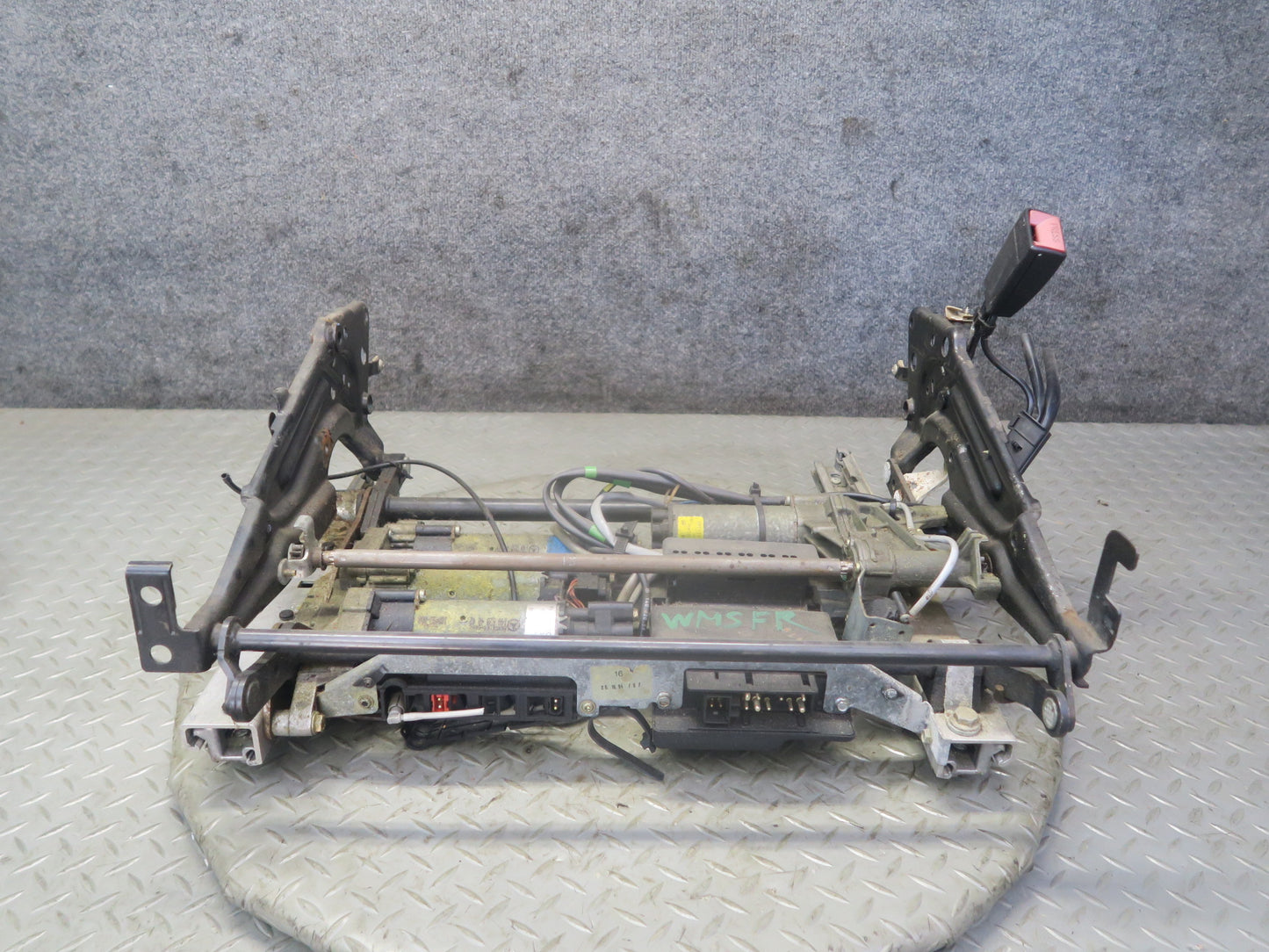 94-99 Mercedes W140 S500 Front Right Seat Lower Frame Track Rail w Motors OEM