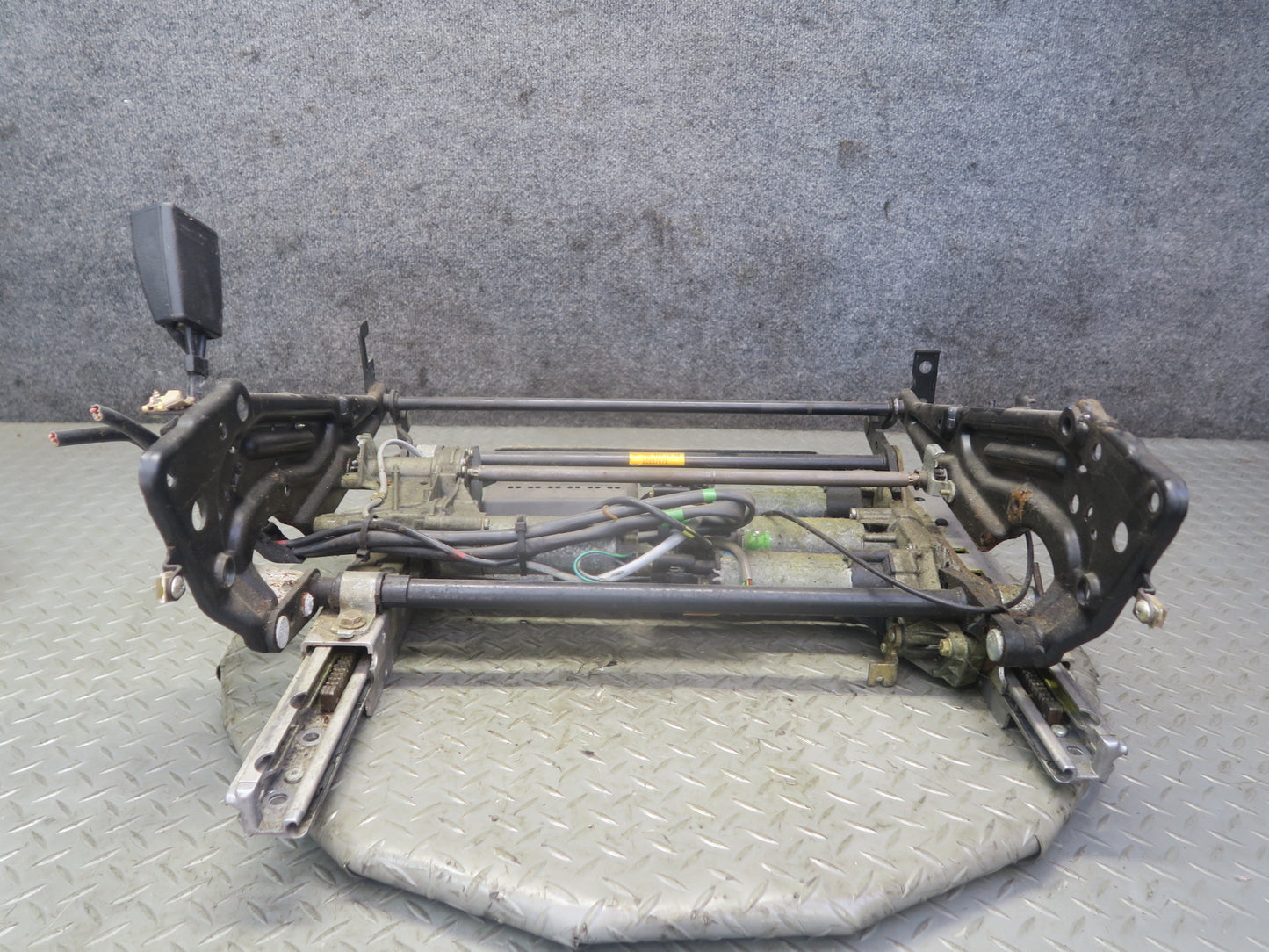 94-99 Mercedes W140 S500 Front Right Seat Lower Frame Track Rail w Motors OEM