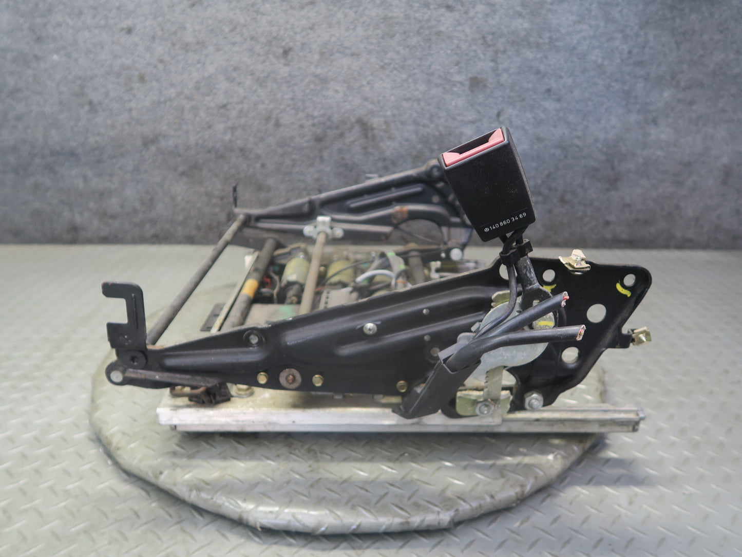 94-99 Mercedes W140 S500 Front Right Seat Lower Frame Track Rail w Motors OEM