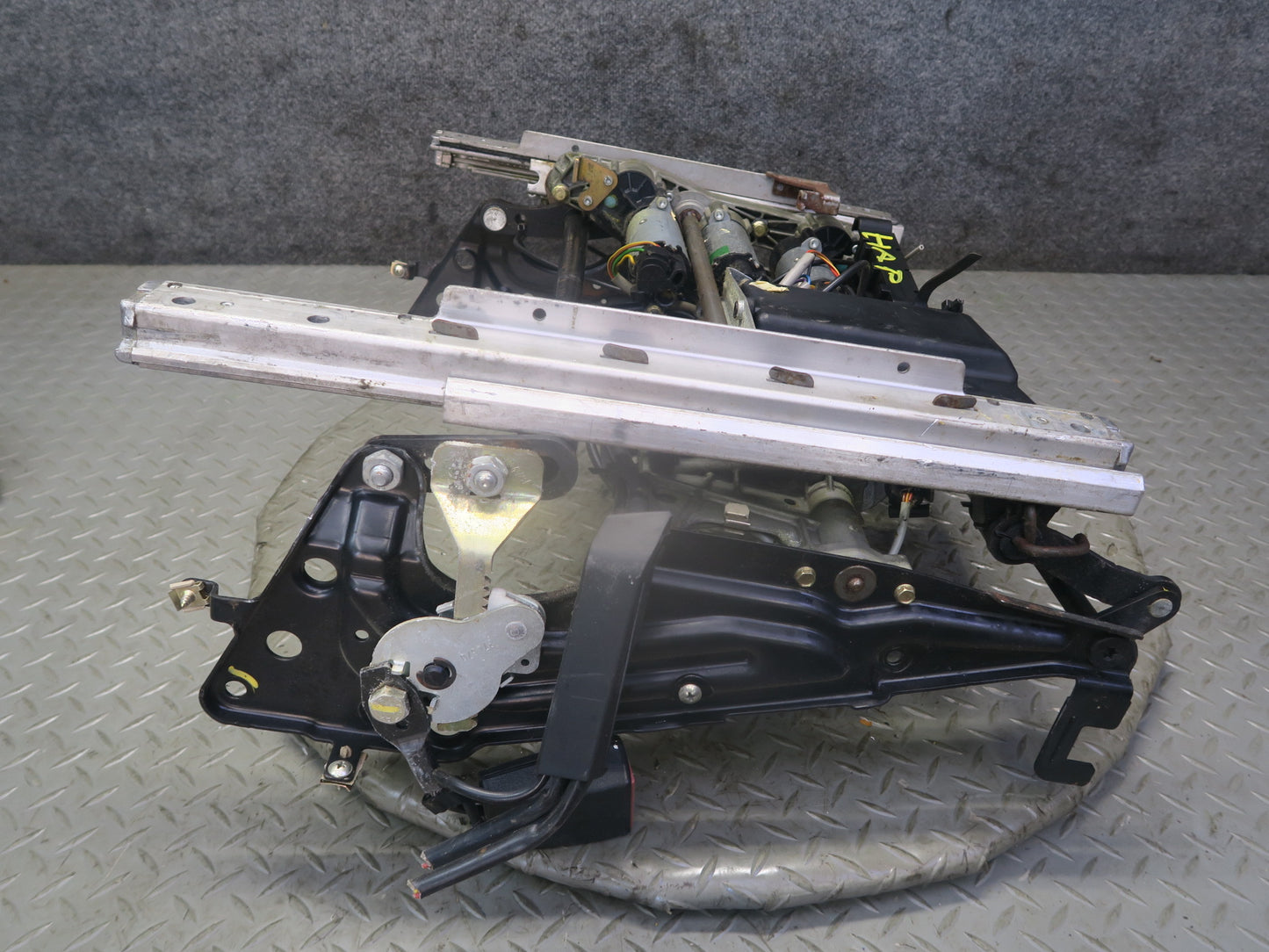 94-99 Mercedes W140 S500 Front Right Seat Lower Frame Track Rail w Motors OEM