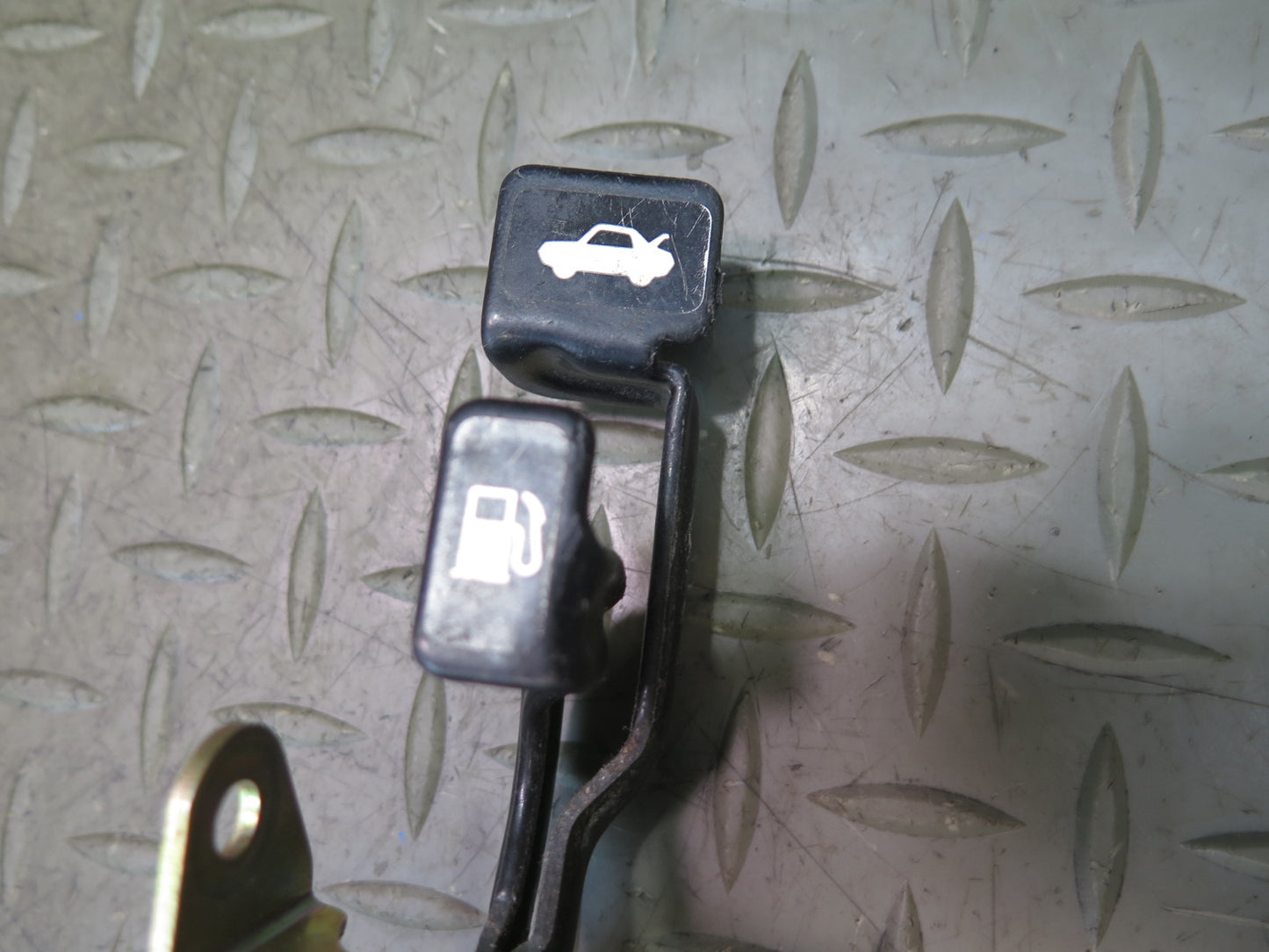 00-05 Toyota MR2 Spyder ZZW30L Trunk & Fuel Door Open Release Handle OEM