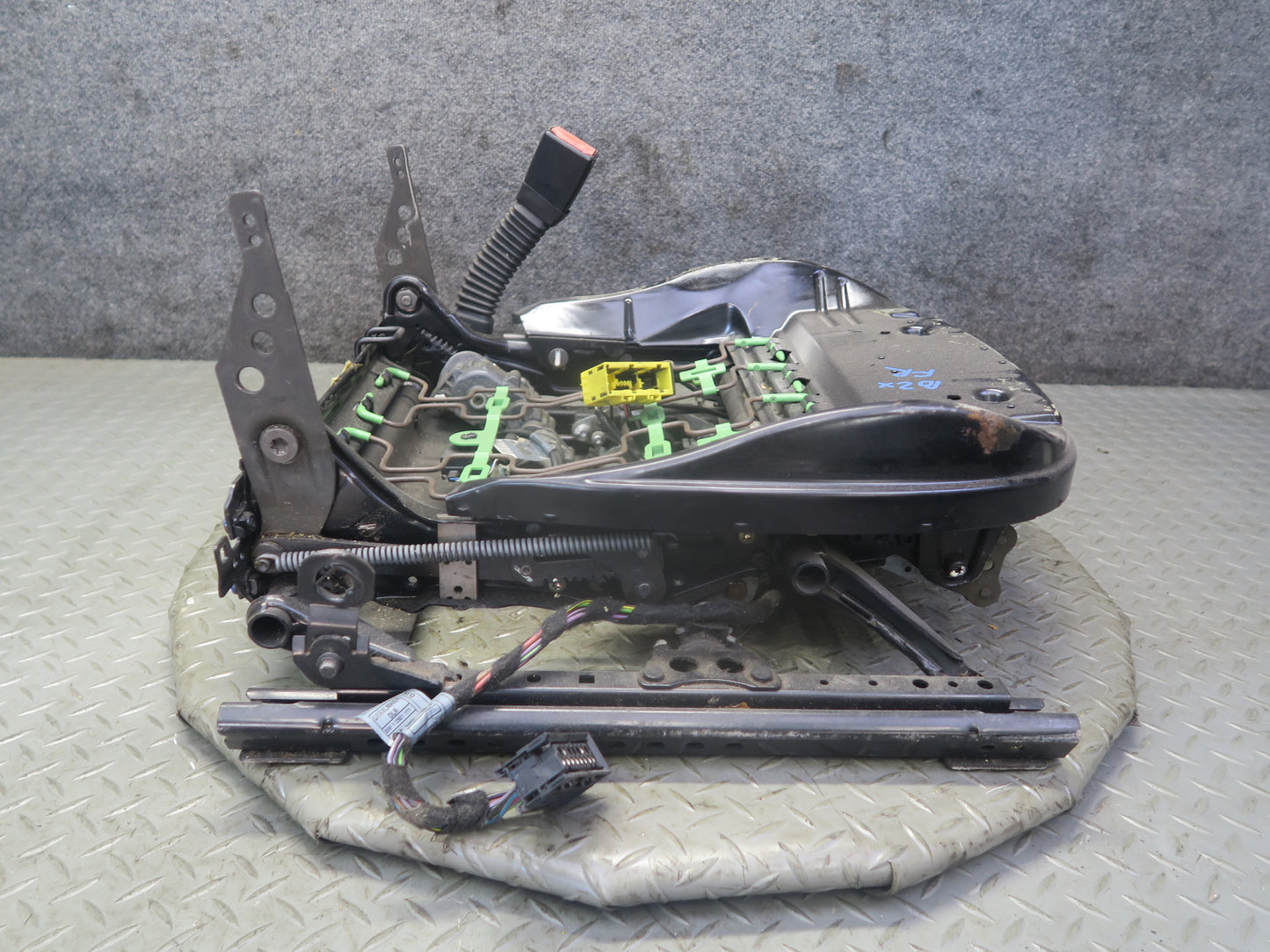 03-08  BMW E85 Z4 Front Right Seat Lower Frame Track Rail w Motors OEM