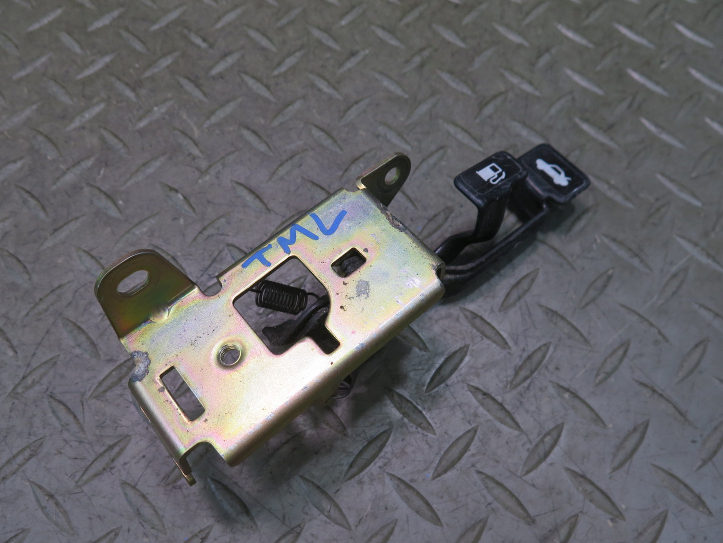00-05 Toyota MR2 Spyder ZZW30L Trunk & Fuel Door Open Release Handle OEM
