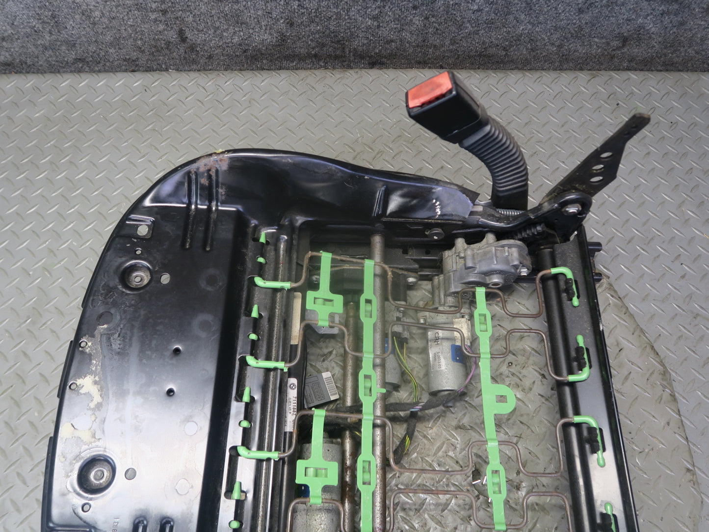03-08  BMW E85 Z4 Front Left Seat Lower Frame Track Rail w Motors OEM