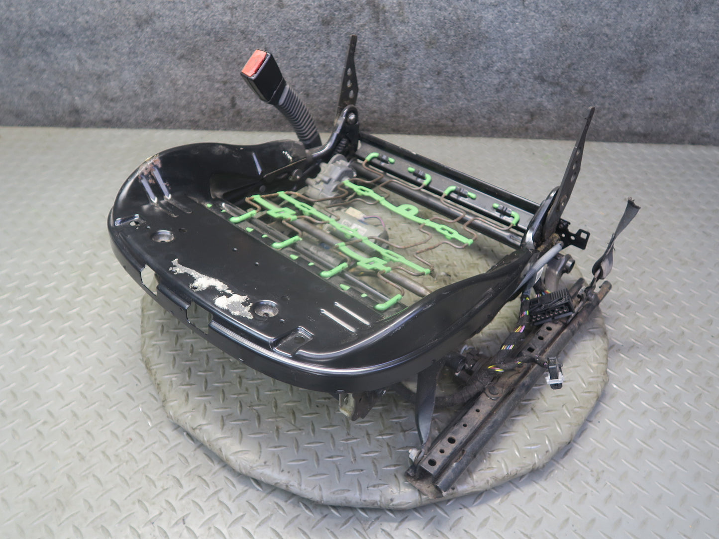 03-08  BMW E85 Z4 Front Left Seat Lower Frame Track Rail w Motors OEM
