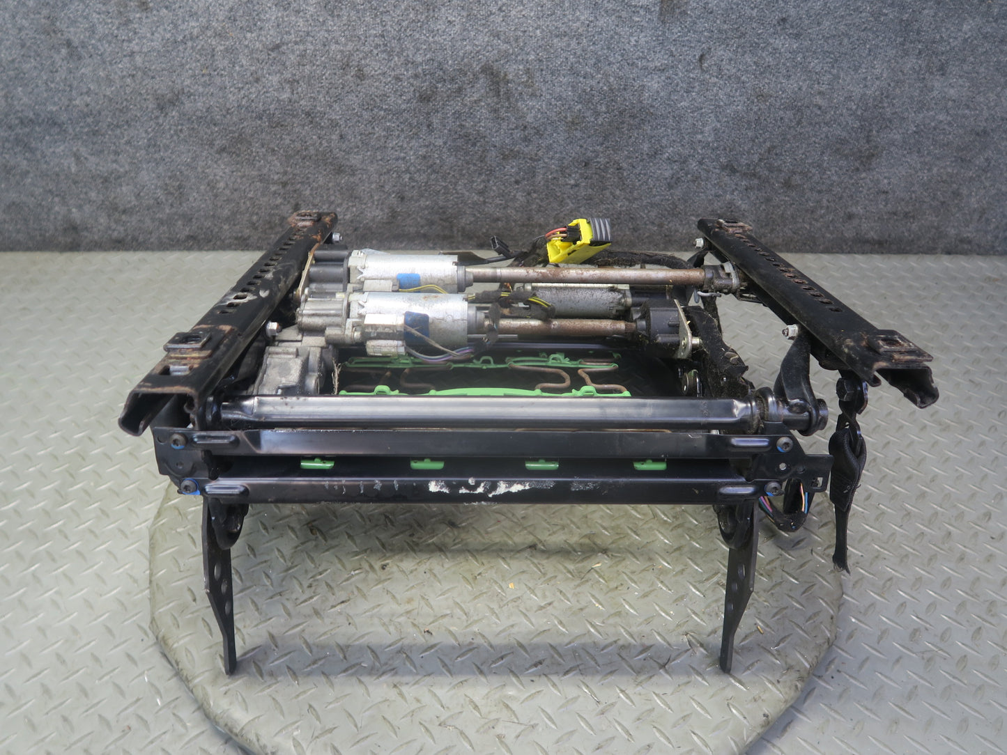 03-08  BMW E85 Z4 Front Left Seat Lower Frame Track Rail w Motors OEM